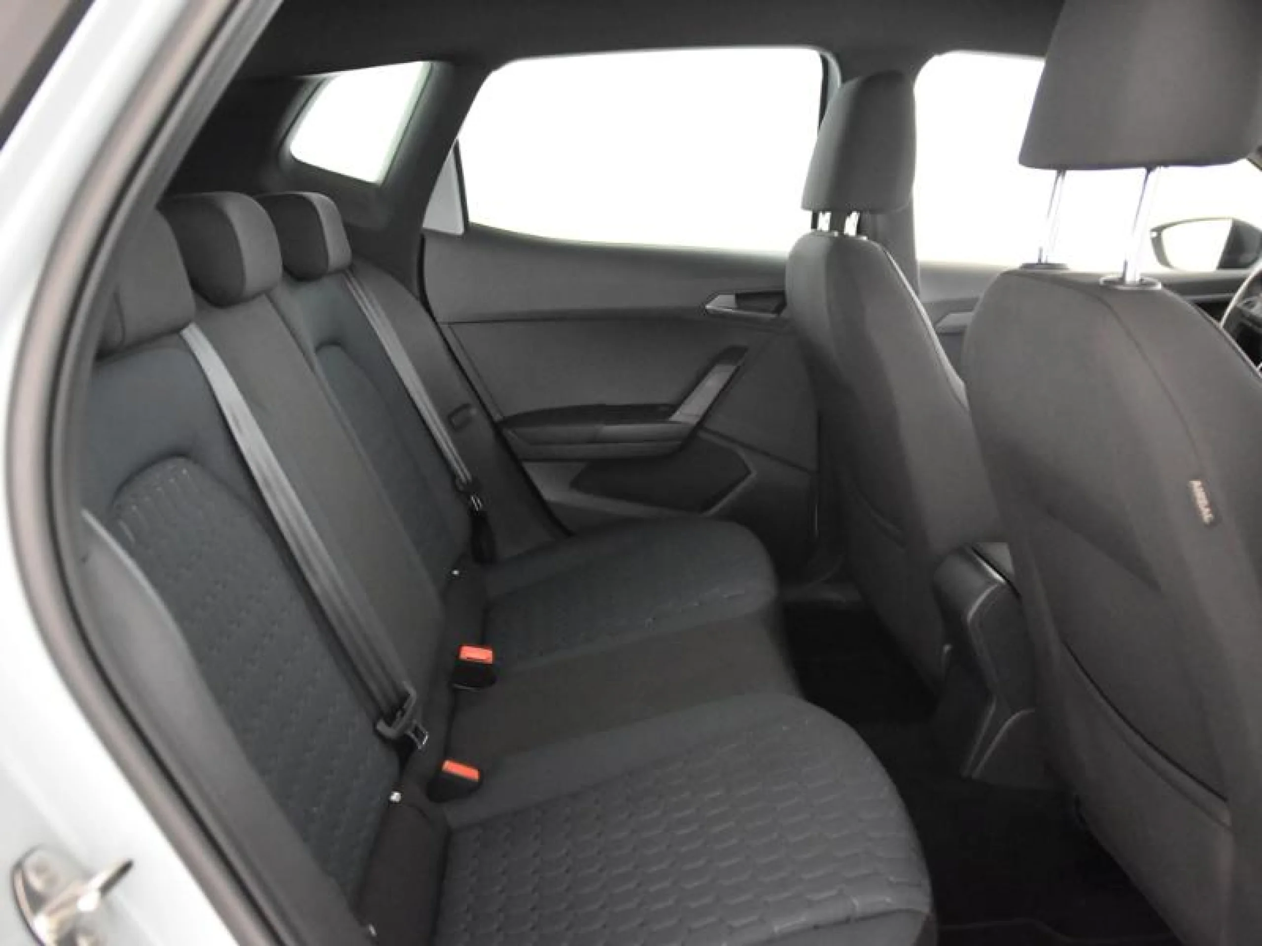 SEAT ARONA 1.0 TSI 85KW (115CV) START&STOP STYLE+ - Foto 6