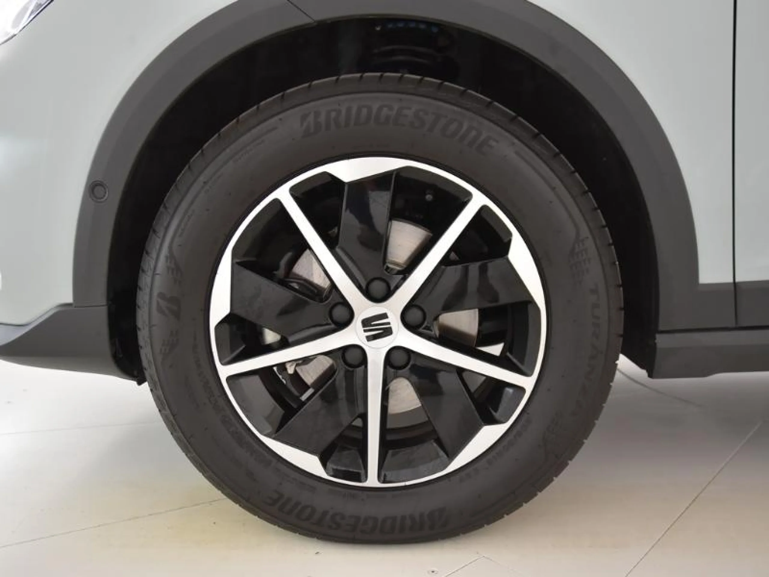 SEAT ARONA 1.0 TSI 85KW (115CV) START&STOP STYLE+ - Foto 8