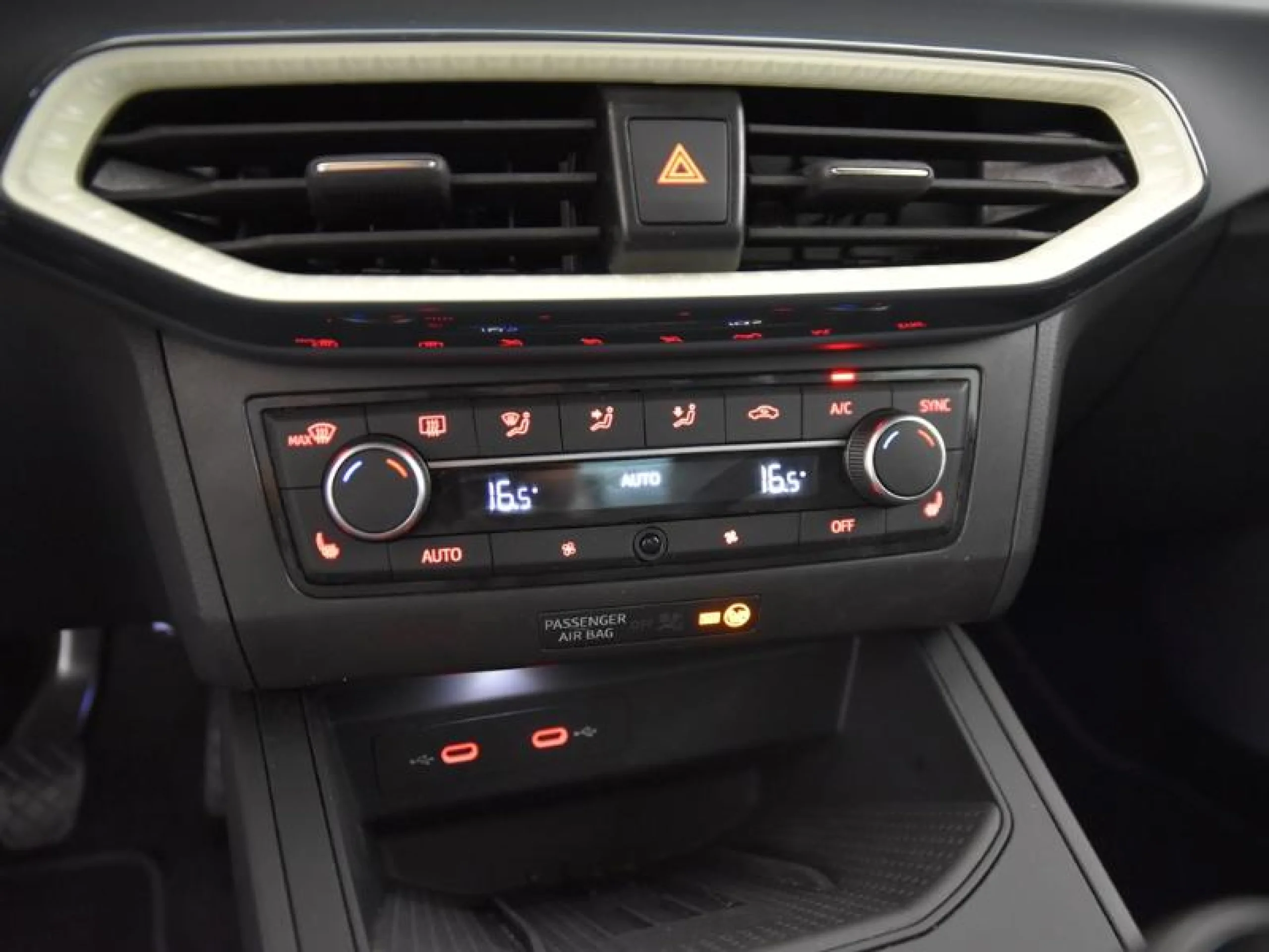 SEAT ARONA 1.0 TSI 85KW (115CV) START&STOP STYLE+ - Foto 11