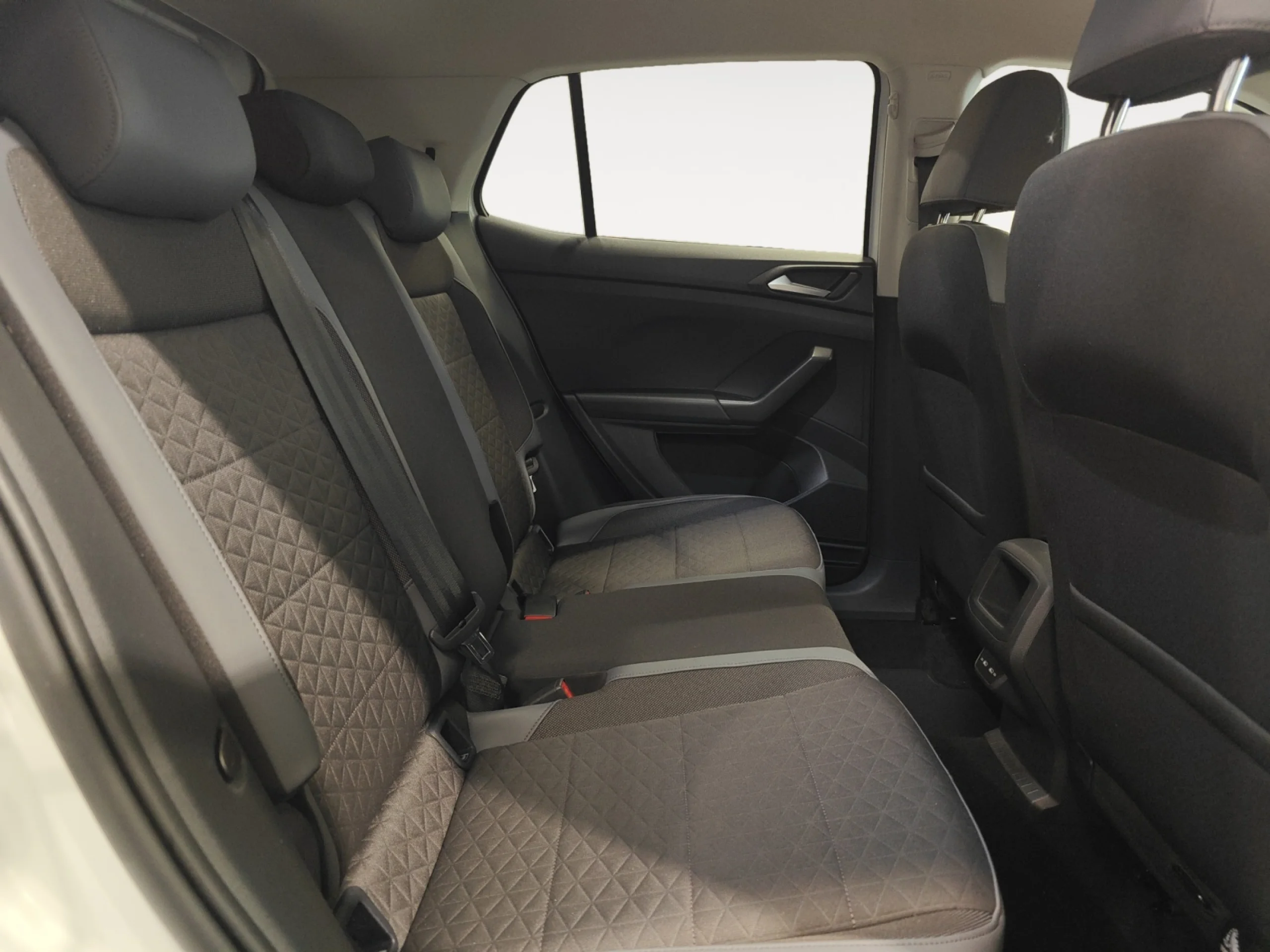 VOLKSWAGEN T CROSS SPORT 1.0 TSI 81KW (110CV) - Foto 6