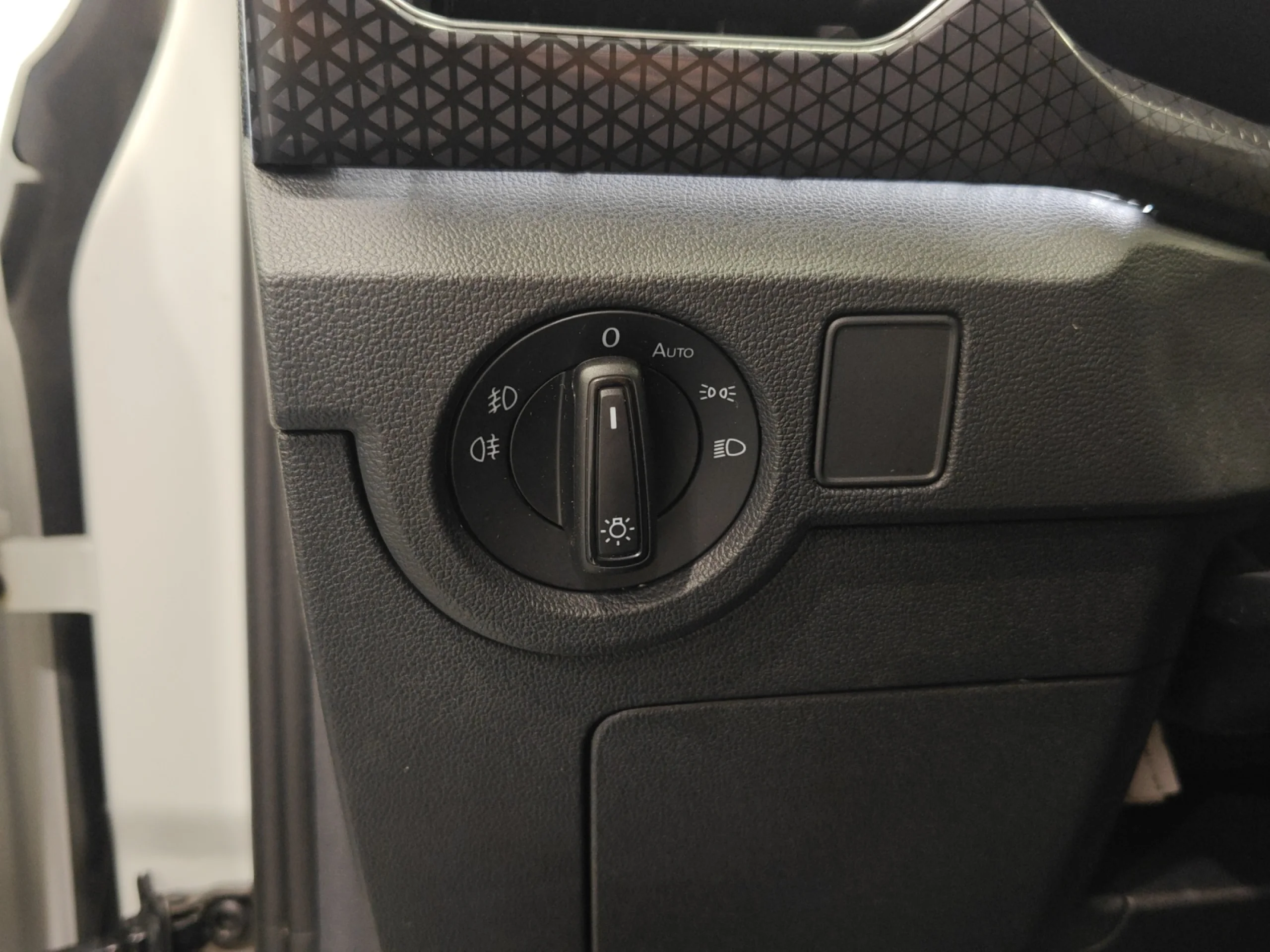 VOLKSWAGEN T CROSS SPORT 1.0 TSI 81KW (110CV) - Foto 12