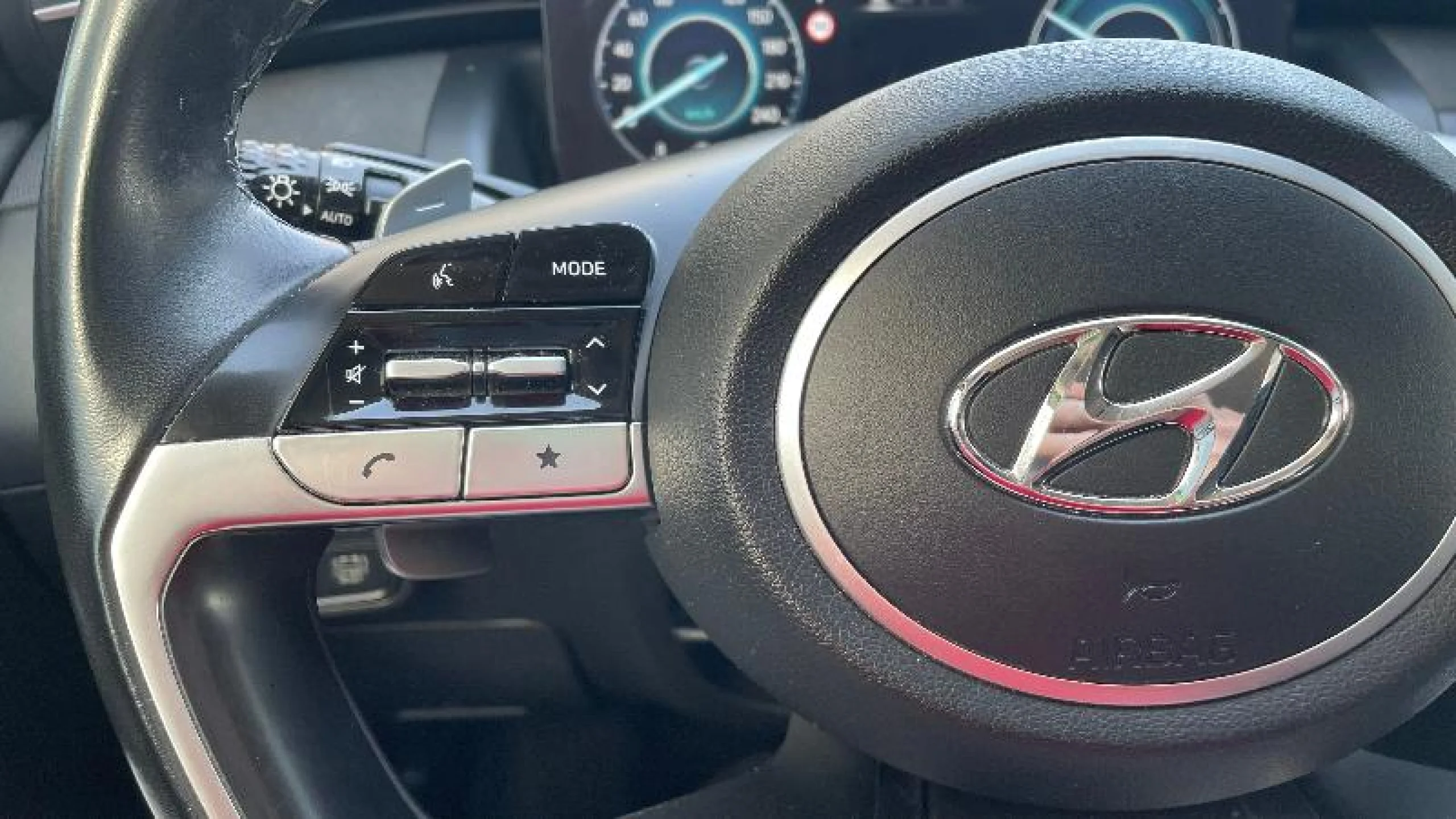 HYUNDAI TUCSON 1.6 TGDI 169KW HEV TECNO AUTO 2C - Foto 16