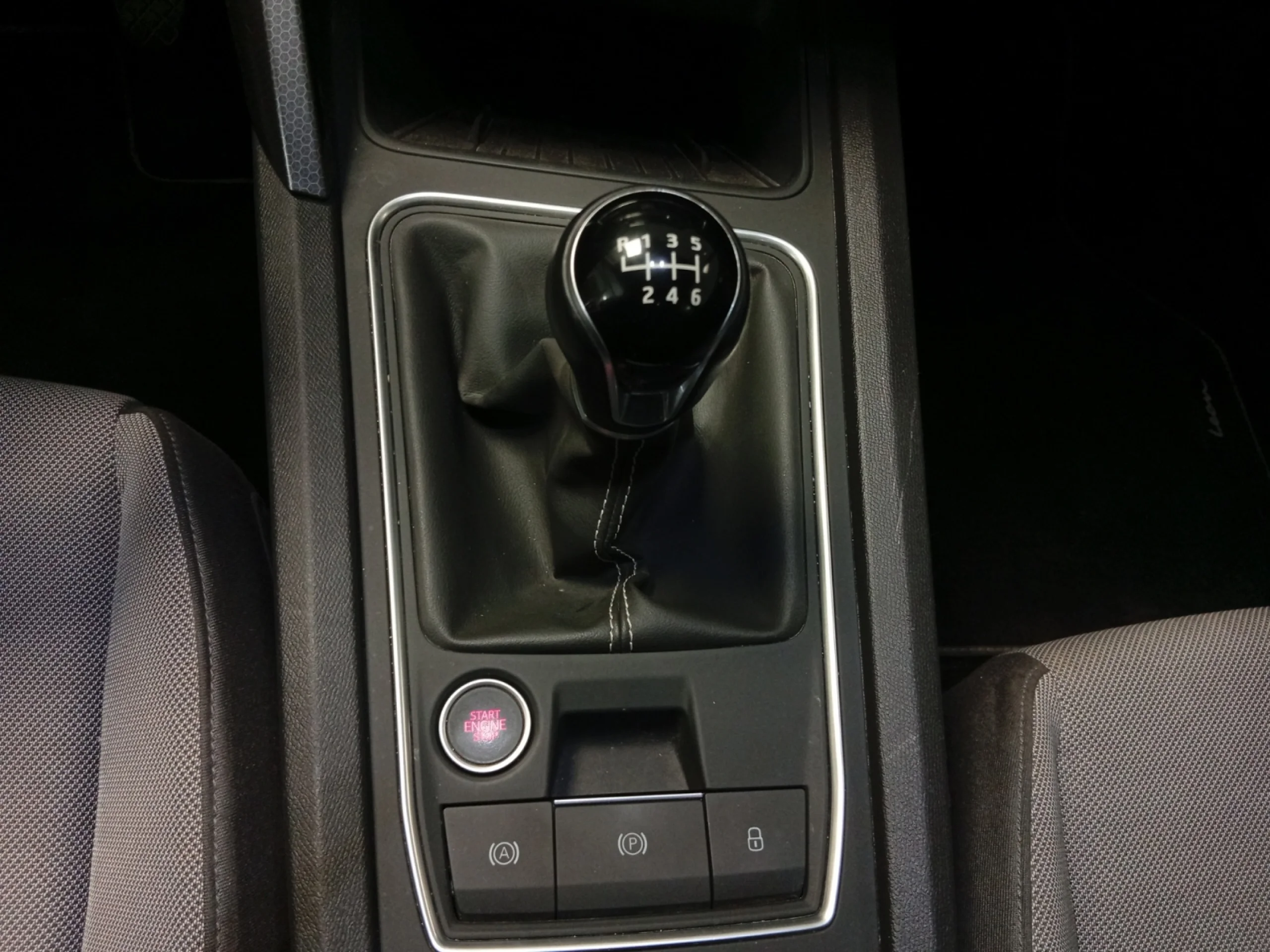 SEAT LEON SP 2.0 TDI 85KW STYLE - Foto 14