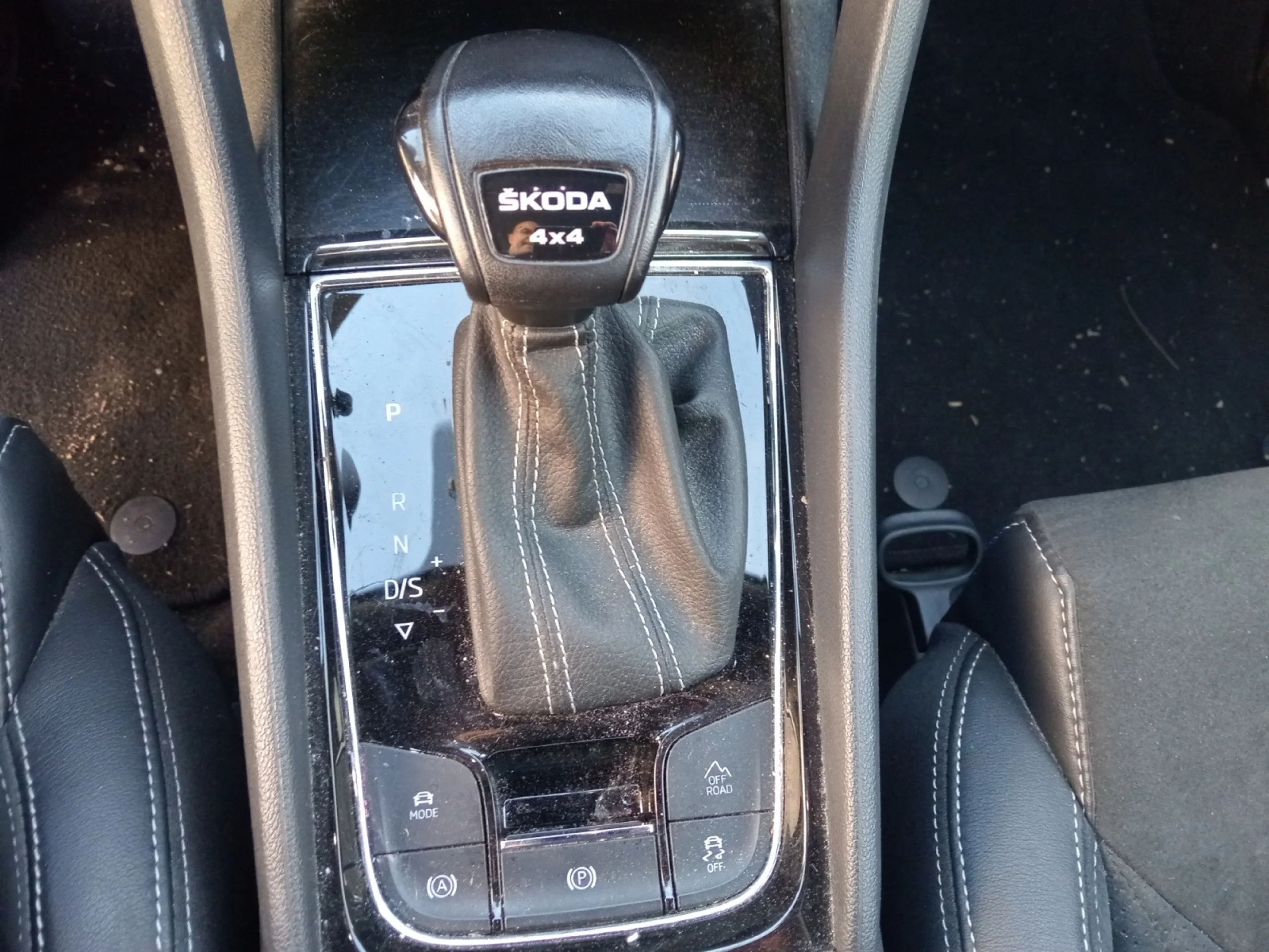 SKODA KODIAQ 2.0 TDI 147KW (200CV) DSG 4X4 SPORTLINE - Foto 13