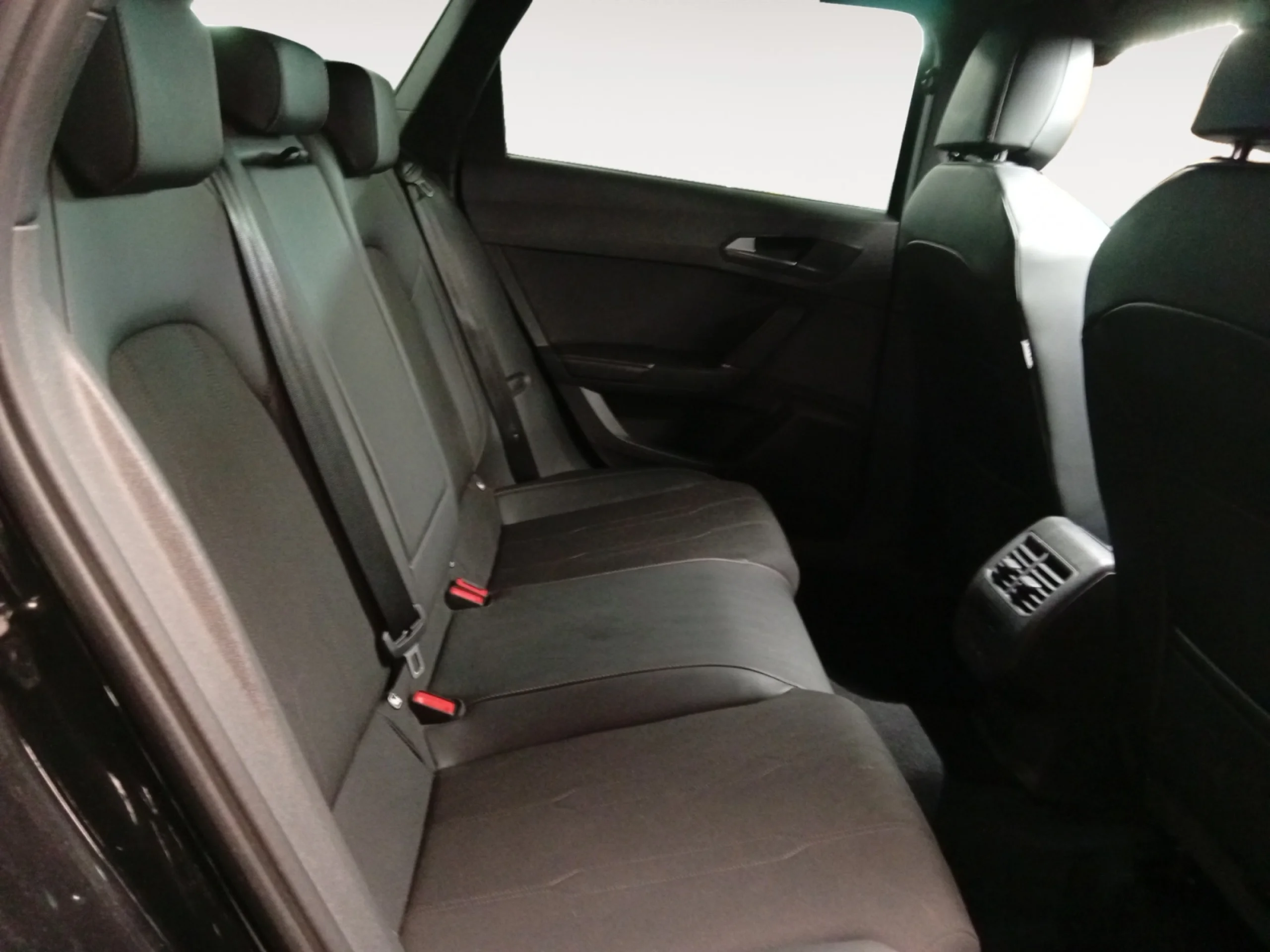 CUPRA LEON SP 1.5 ETSI 110KW (150CV) DSG - Foto 6