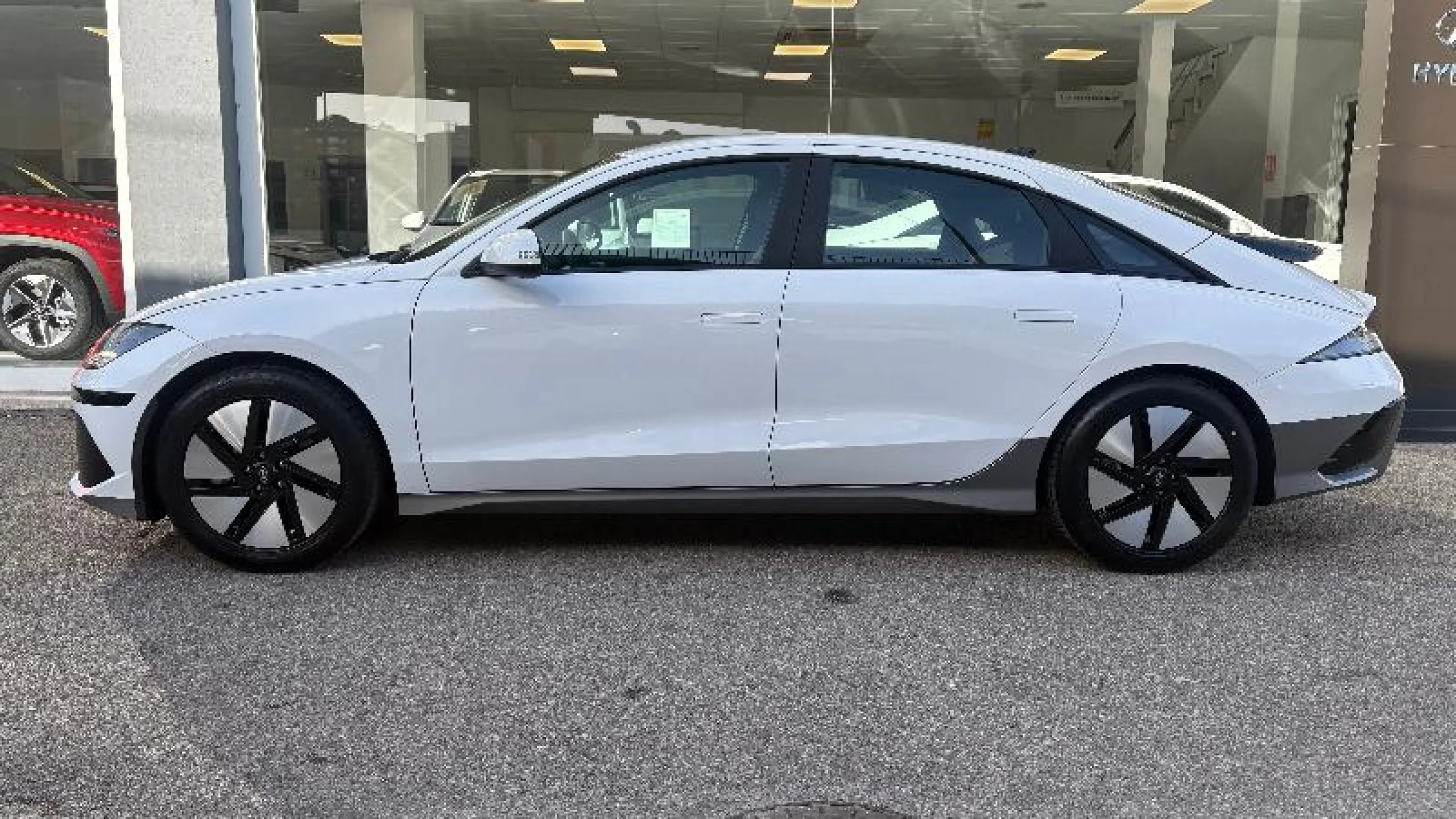 HYUNDAI Ioniq 6 53KWH 111KW LIGHT RWD - Foto 11