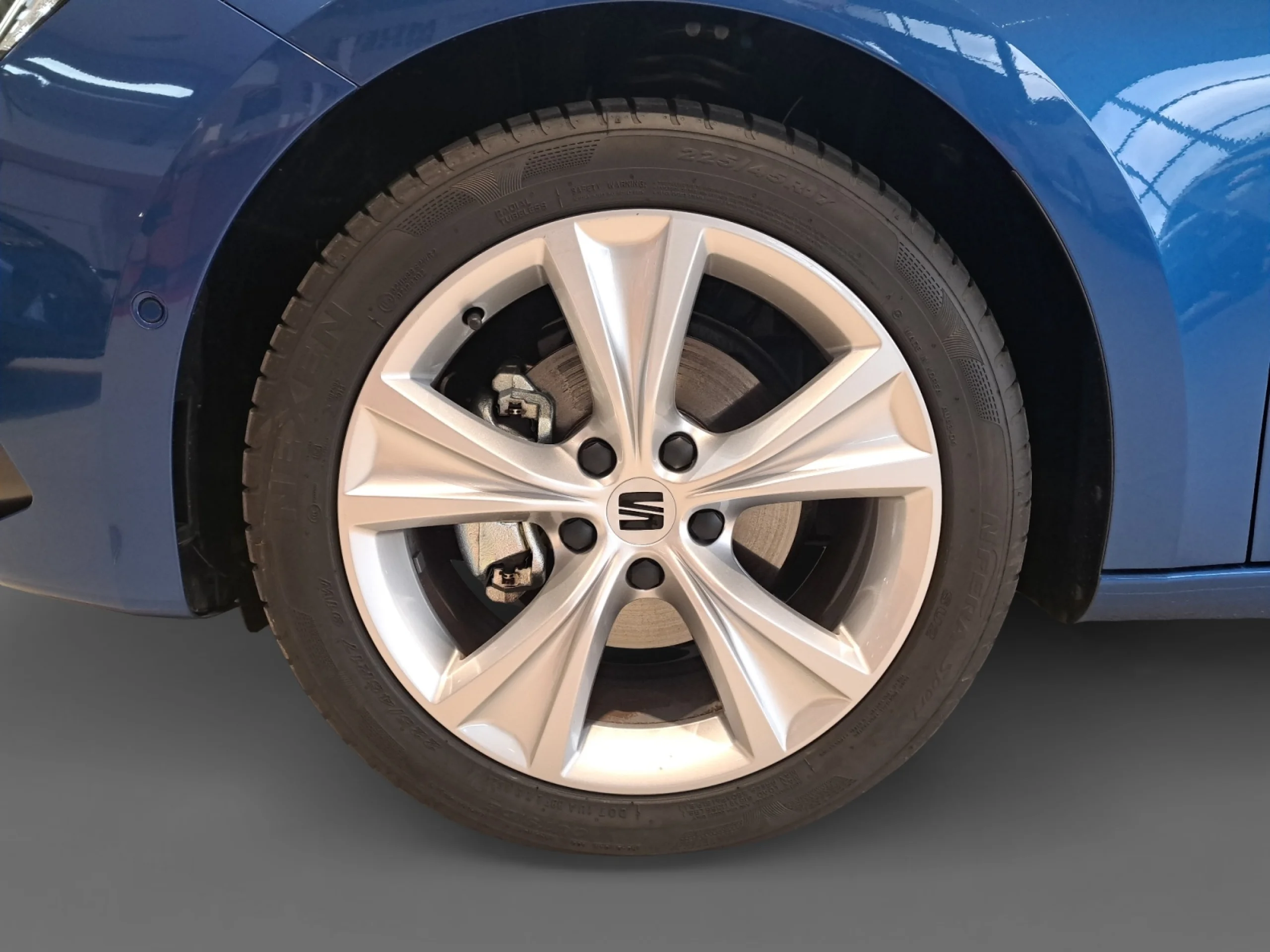 SEAT LEON 1.0 ETSI 110CV DSG FR 25º ANIVERSARIO - Foto 9