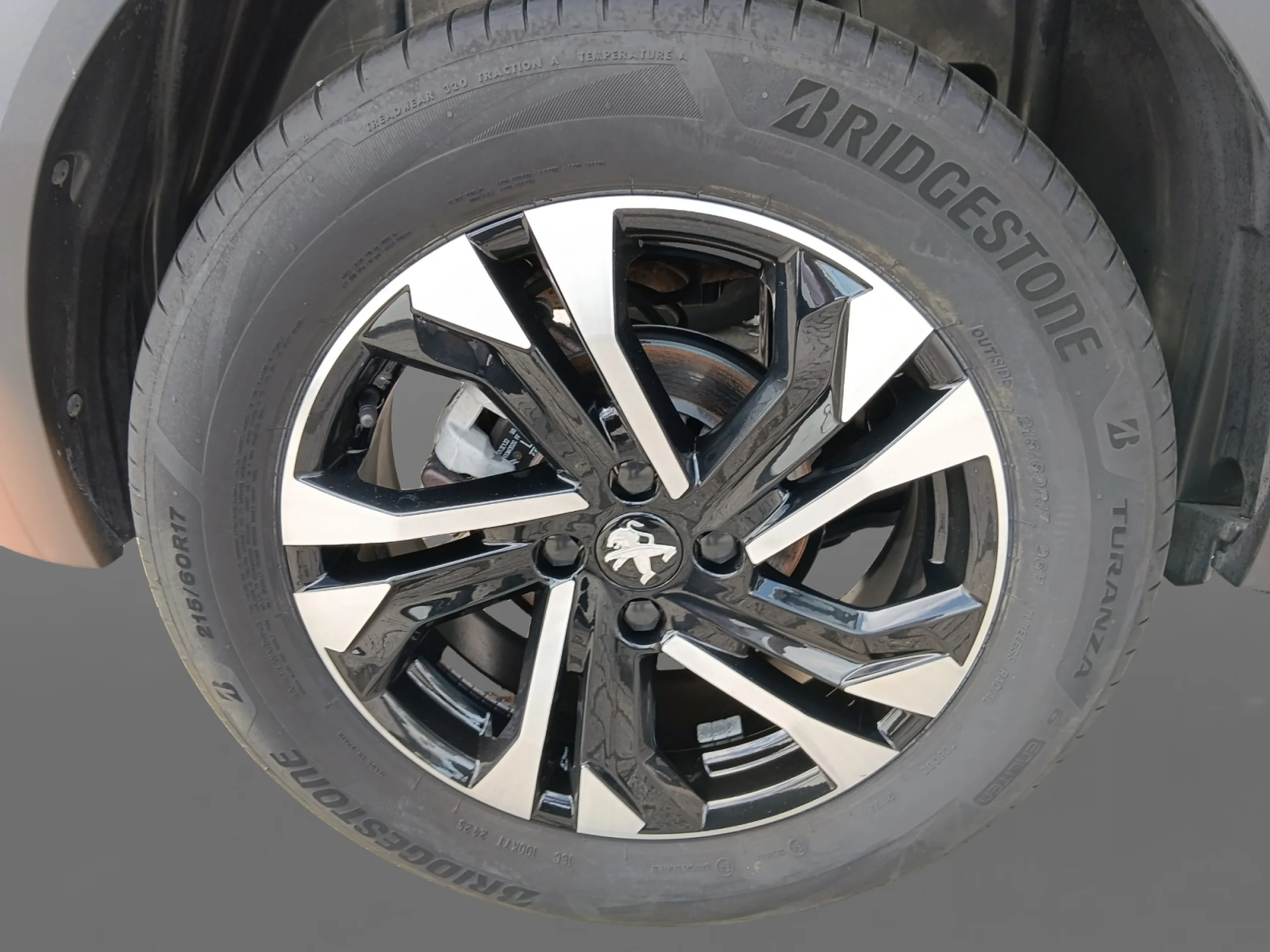 PEUGEOT 2008 ALLURE BLUEHDI 81KW (110CV) - Foto 9