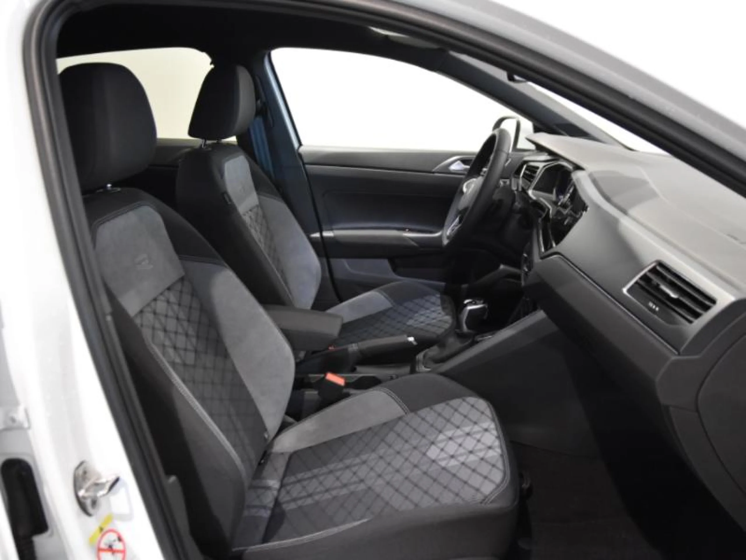 VOLKSWAGEN TAIGO TAIGO R LINE  1.0 TSI 85 KW (116 CV )  AUTOMÁTICO DSG 7 VEL. - Foto 5