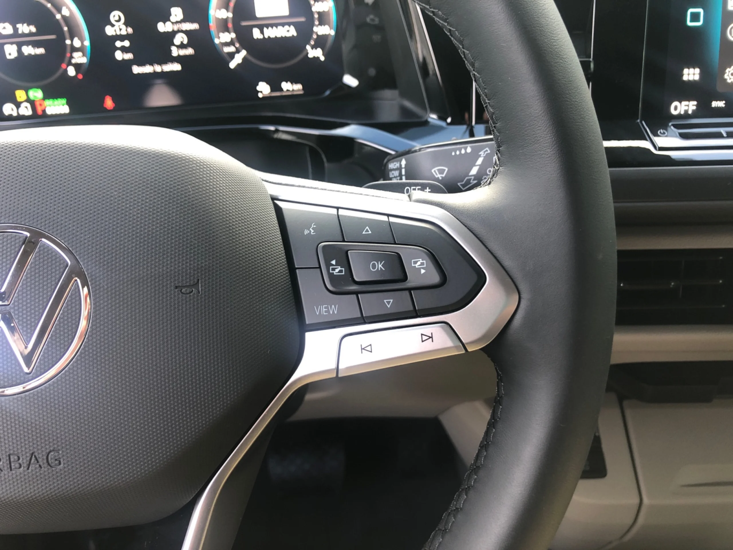 VW COMERCIALES Multivan MULTIVAN   MULTIVAN    1.5 EHYBRID 130 KW (177 CV) / 100 KW (136 CV) DSG 6 VEL. 4MOTION    19,7 KWH - Foto 10