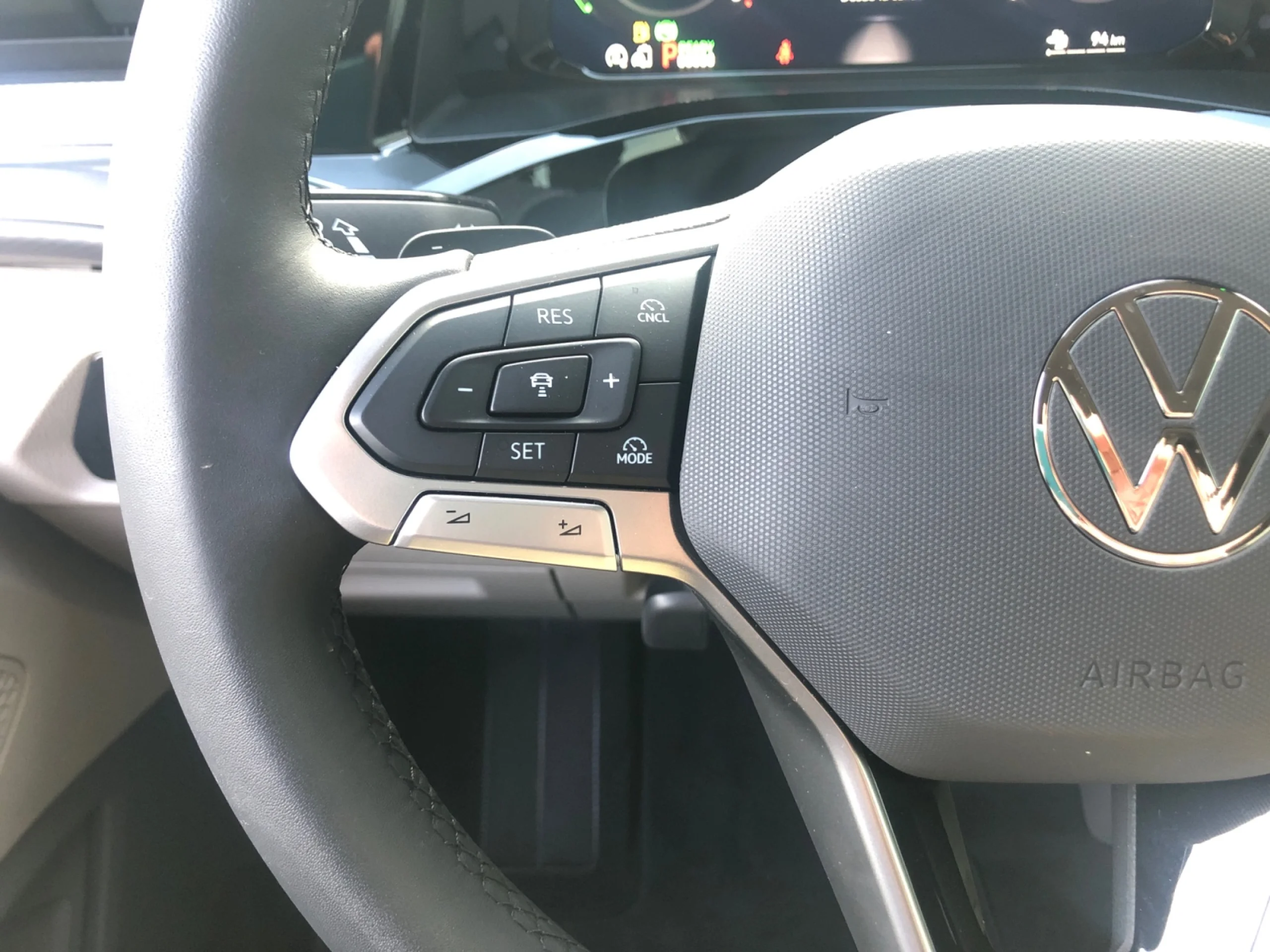 VW COMERCIALES Multivan MULTIVAN   MULTIVAN    1.5 EHYBRID 130 KW (177 CV) / 100 KW (136 CV) DSG 6 VEL. 4MOTION    19,7 KWH - Foto 11