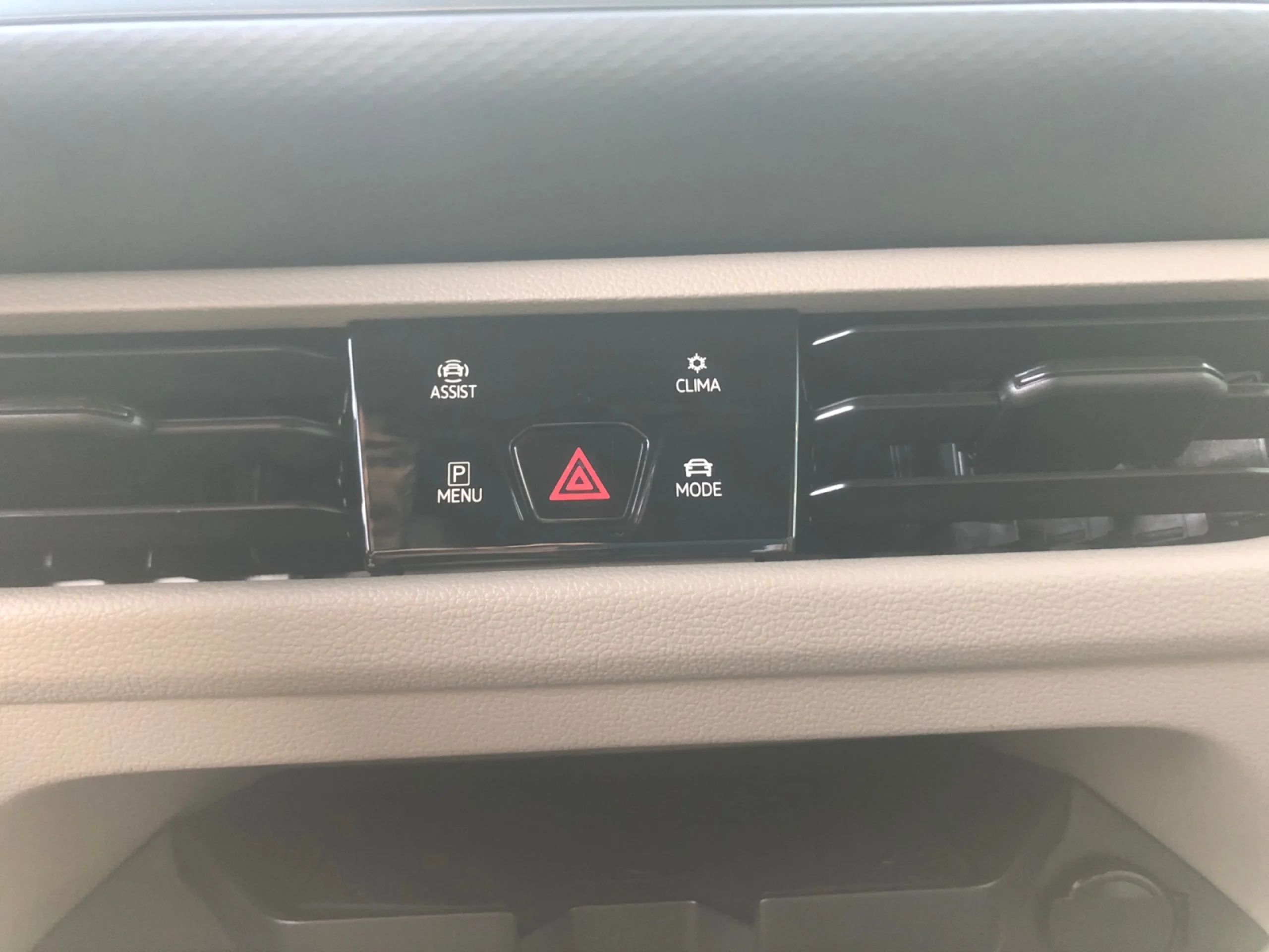 VW COMERCIALES Multivan MULTIVAN   MULTIVAN    1.5 EHYBRID 130 KW (177 CV) / 100 KW (136 CV) DSG 6 VEL. 4MOTION    19,7 KWH - Foto 13