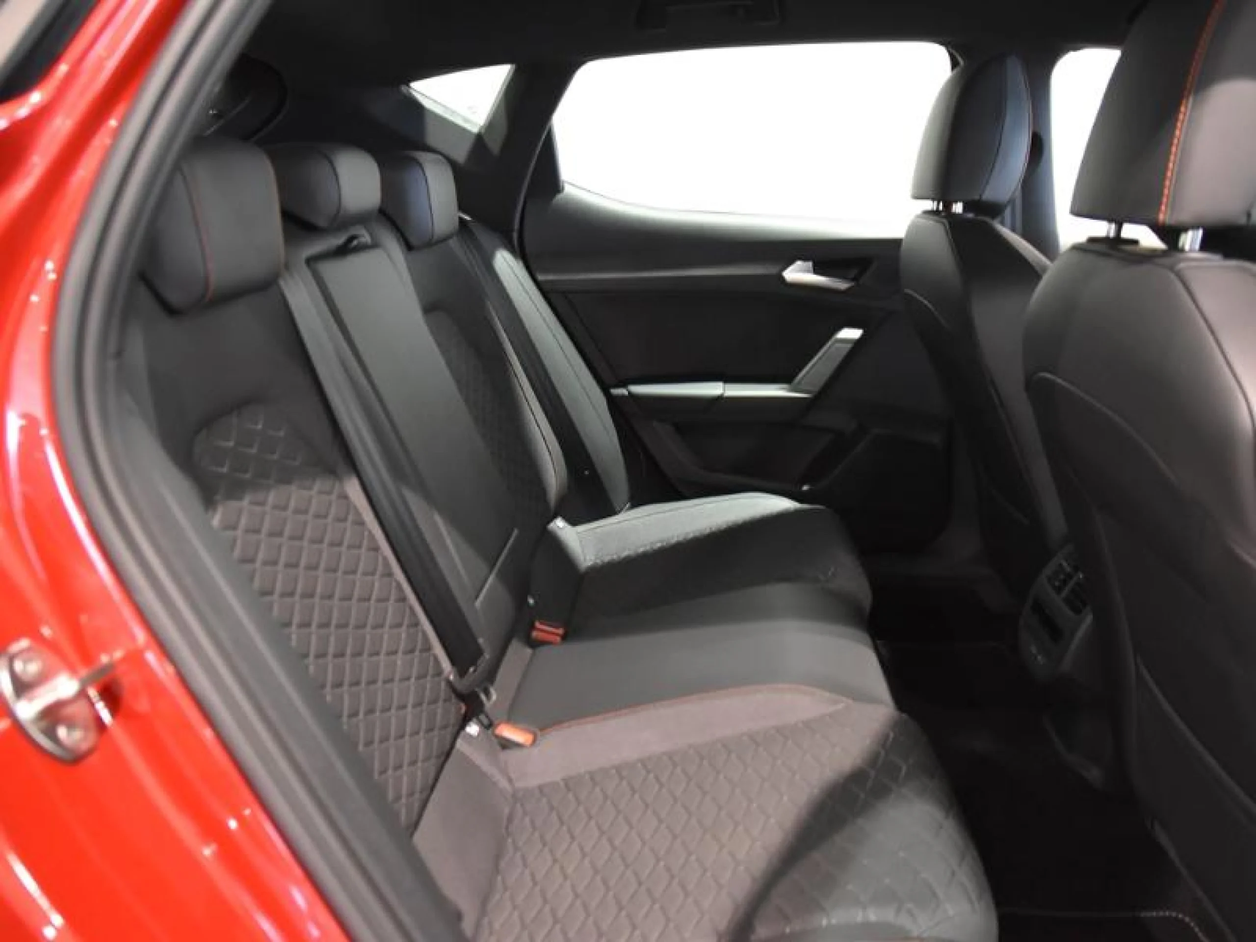 SEAT LEON 2.0 TDI 110KW DSG 7 S&S FR XL - Foto 6