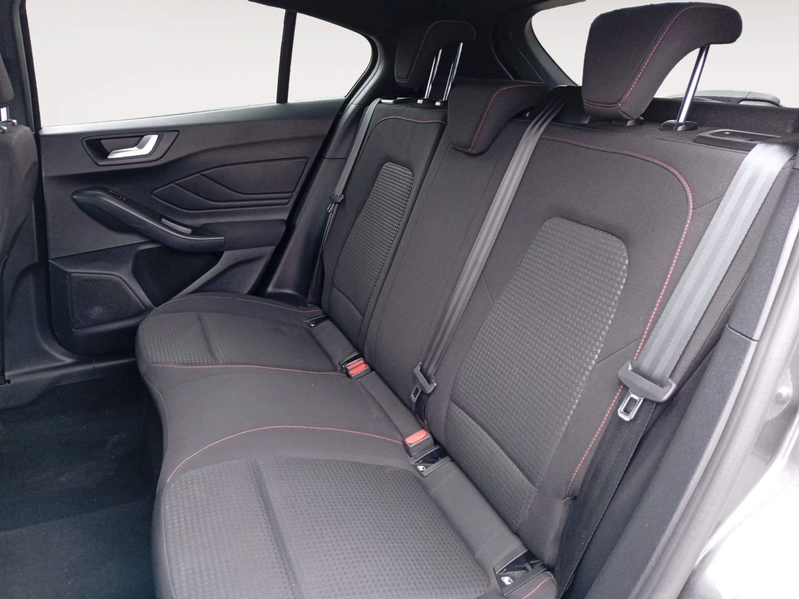 FORD FOCUS ST LINE X 1.5 ECOBLUE 85KW (115CV) AUTO - Foto 6