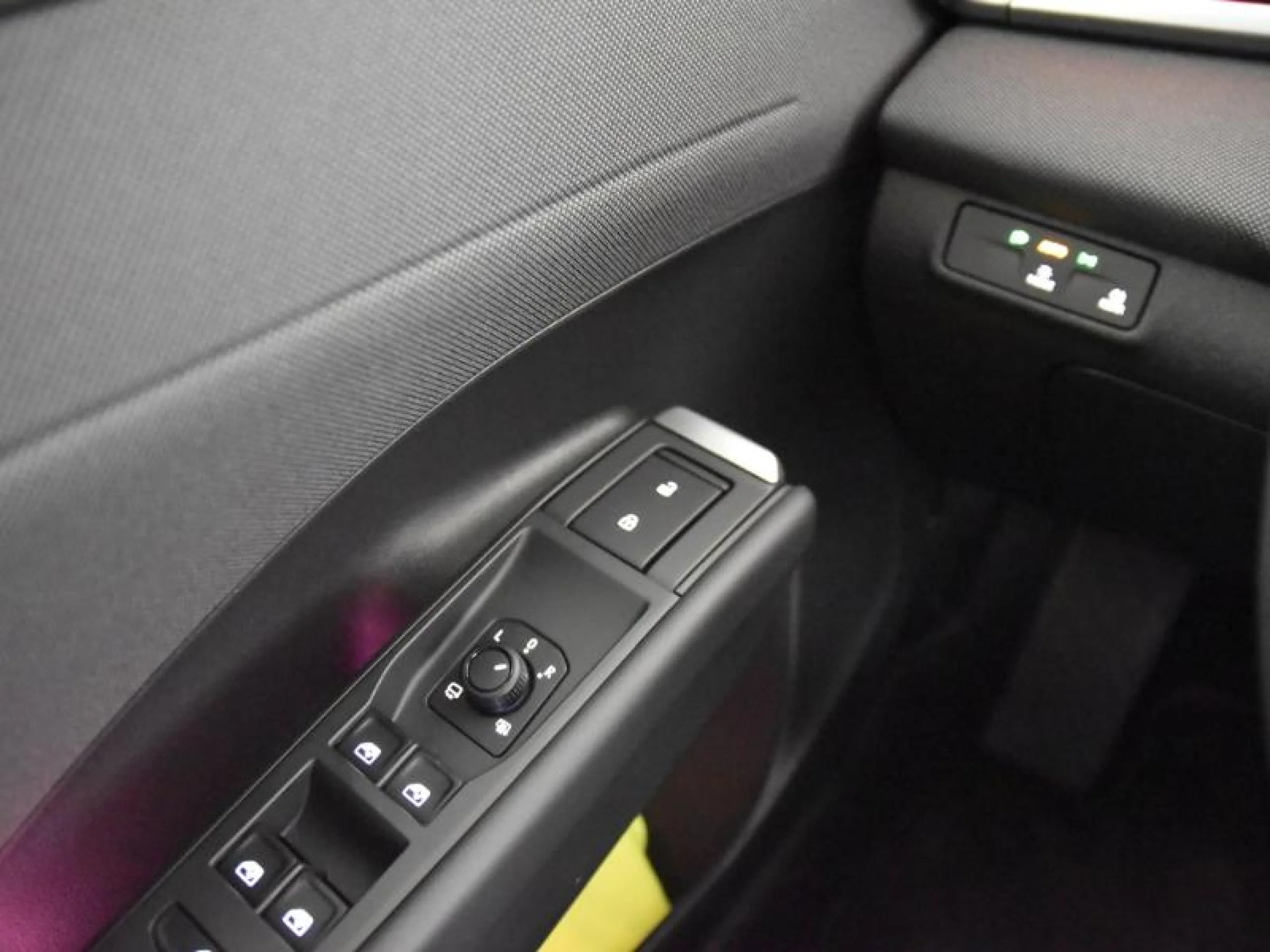 VOLKSWAGEN T ROC T ROC MÁS  1.5 ETSI 85 KW (116 CV)  AUTOMÁTICO DSG 7 VEL. - Foto 16