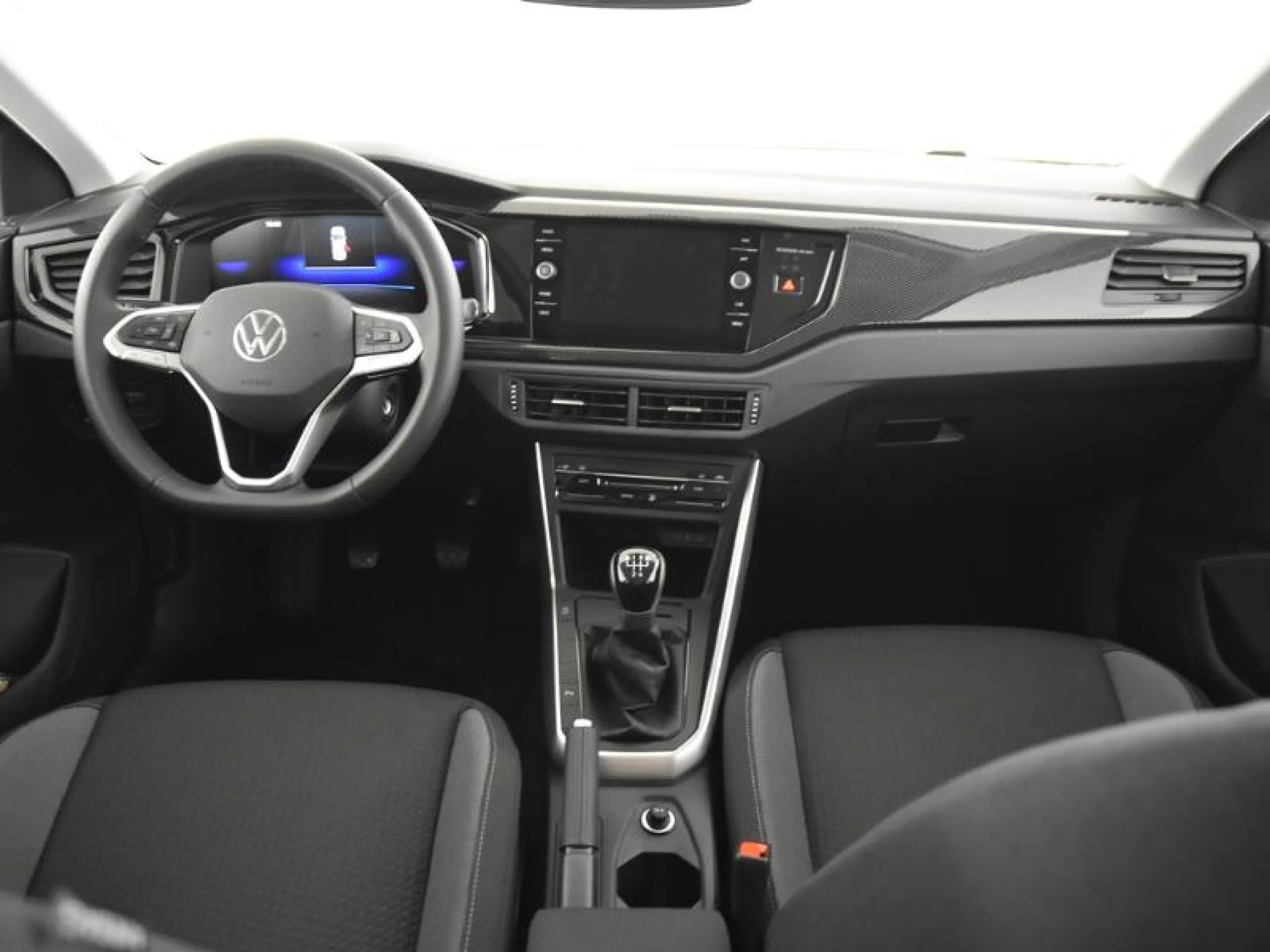 VOLKSWAGEN POLO POLO MÁS  1.0 TSI 70 KW (95 CV)  5 VEL. - Foto 4