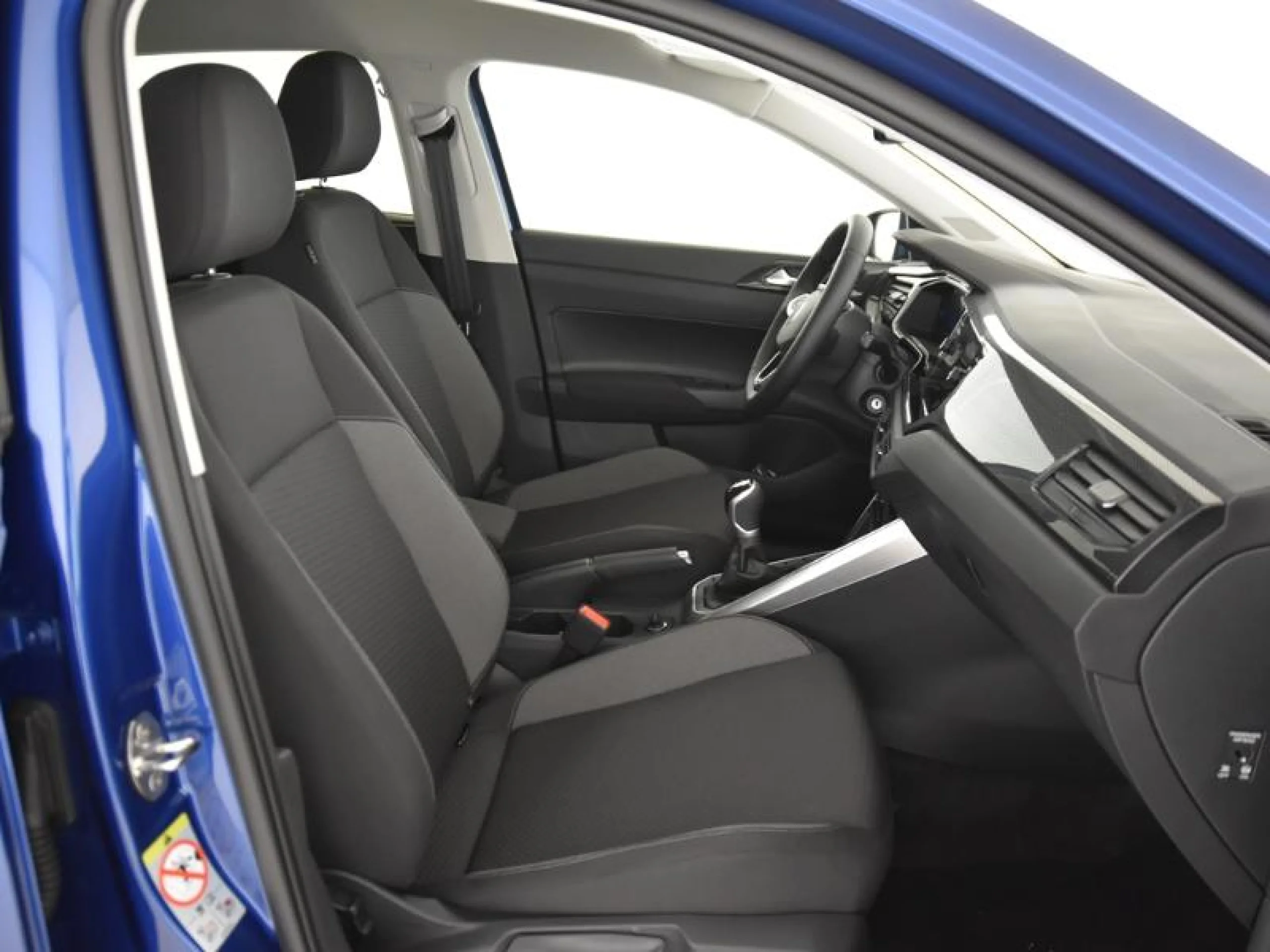 VOLKSWAGEN POLO POLO MÁS  1.0 TSI 70 KW (95 CV)  5 VEL. - Foto 5