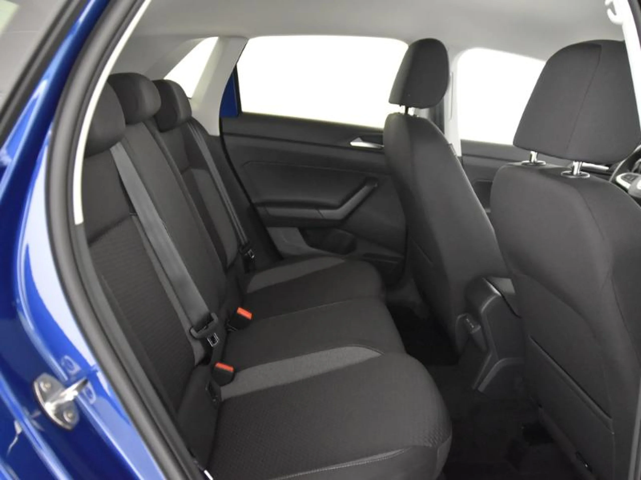 VOLKSWAGEN POLO POLO MÁS  1.0 TSI 70 KW (95 CV)  5 VEL. - Foto 6