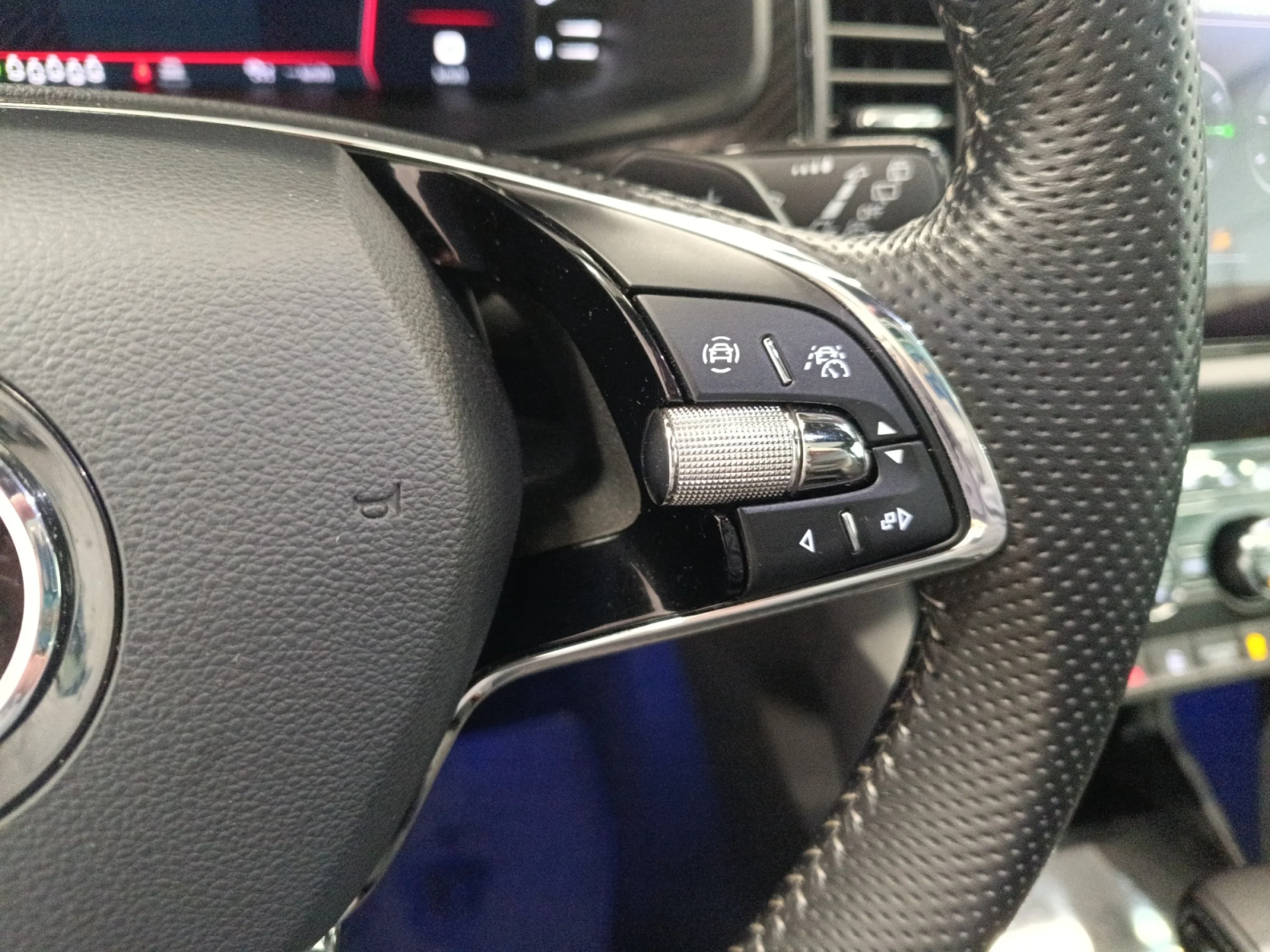 SKODA KODIAQ 2.0 TDI 147KW (200CV) DSG 4X4 SPORTLINE - Foto 12