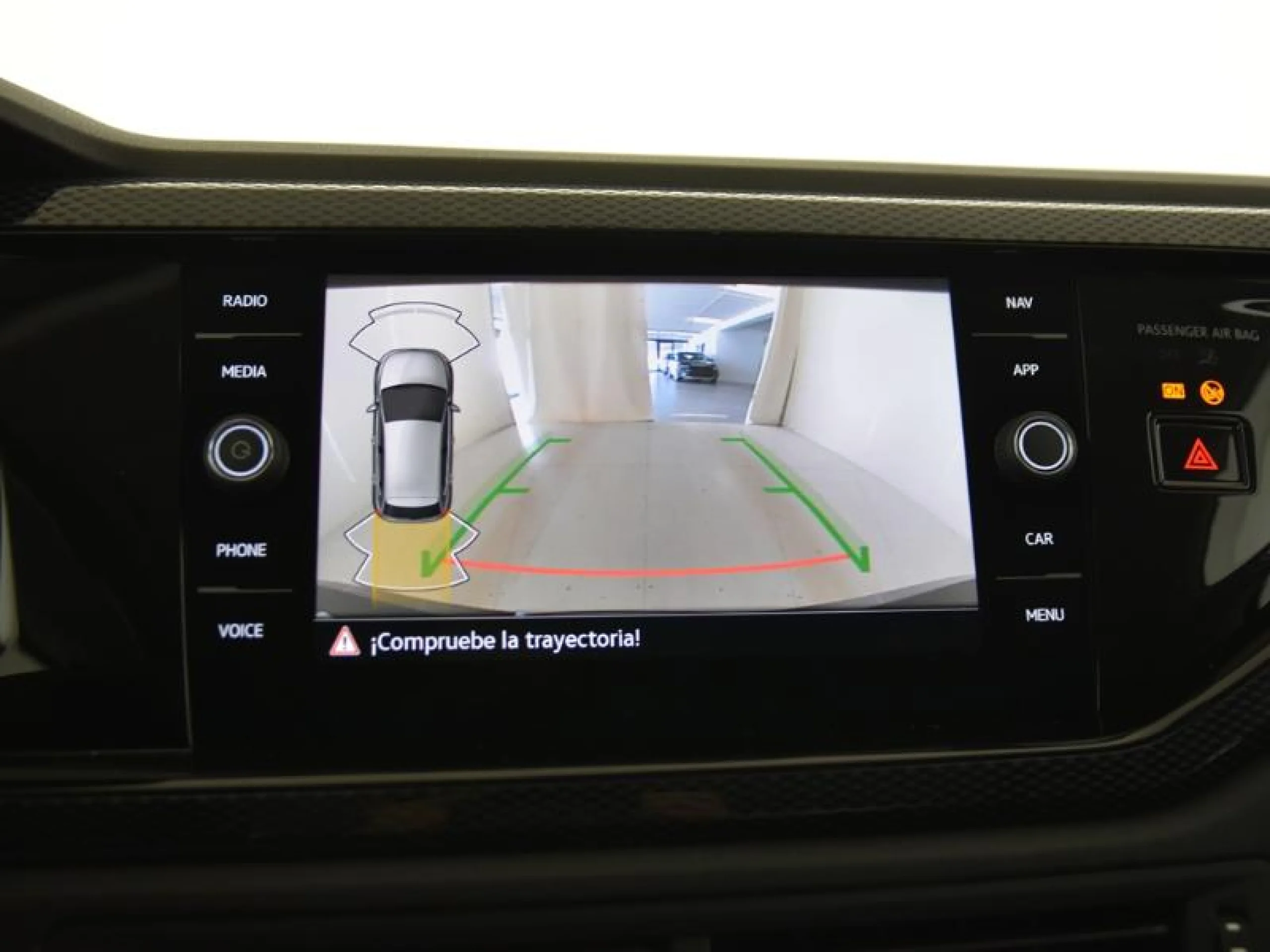 VOLKSWAGEN POLO POLO MÁS 1.0 TSI 70 KW (95 CV)  5 VEL. - Foto 12