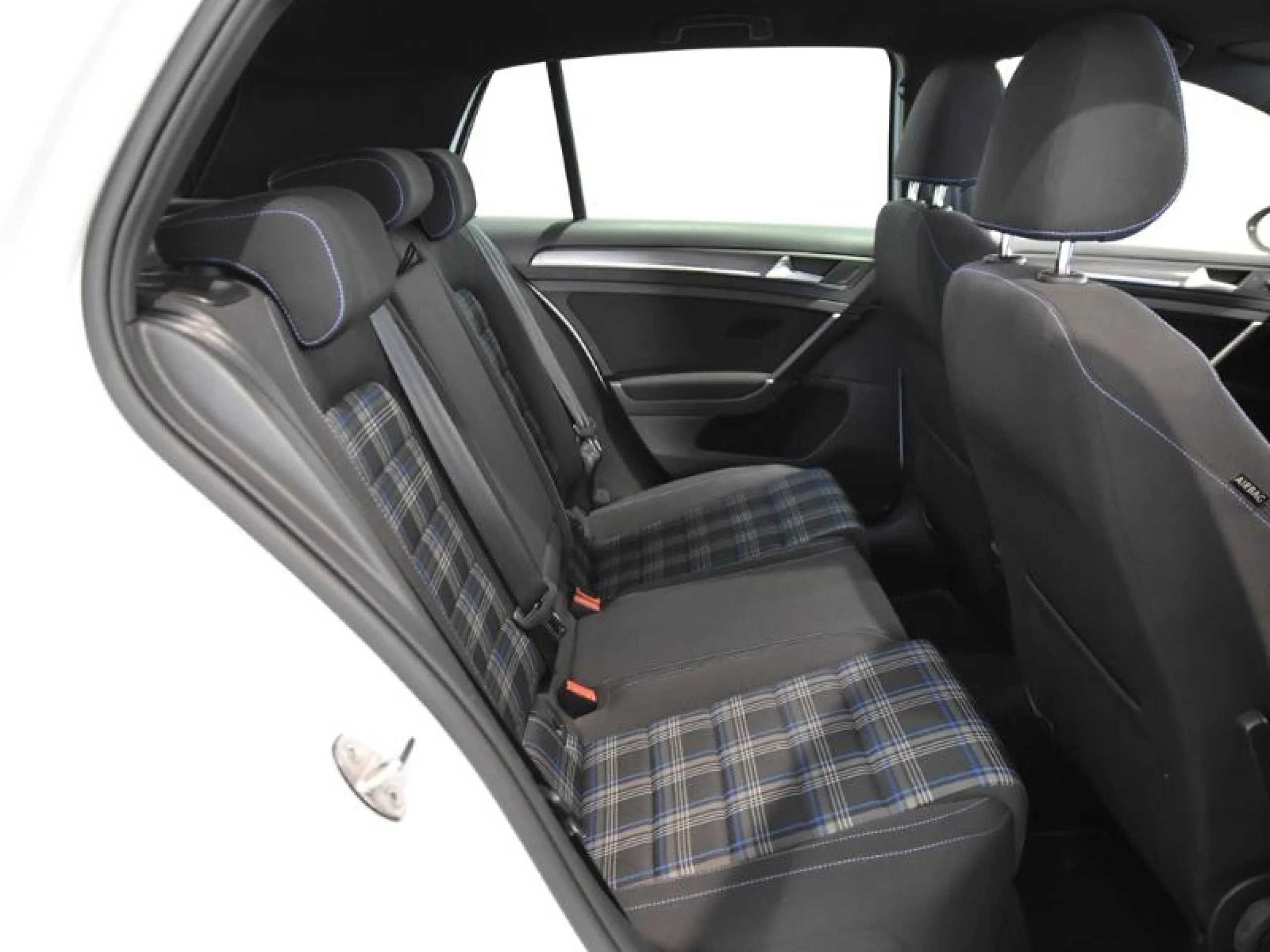 VOLKSWAGEN GOLF GTE 1.4 TSI E POWER 150KW (204CV) DSG - Foto 6