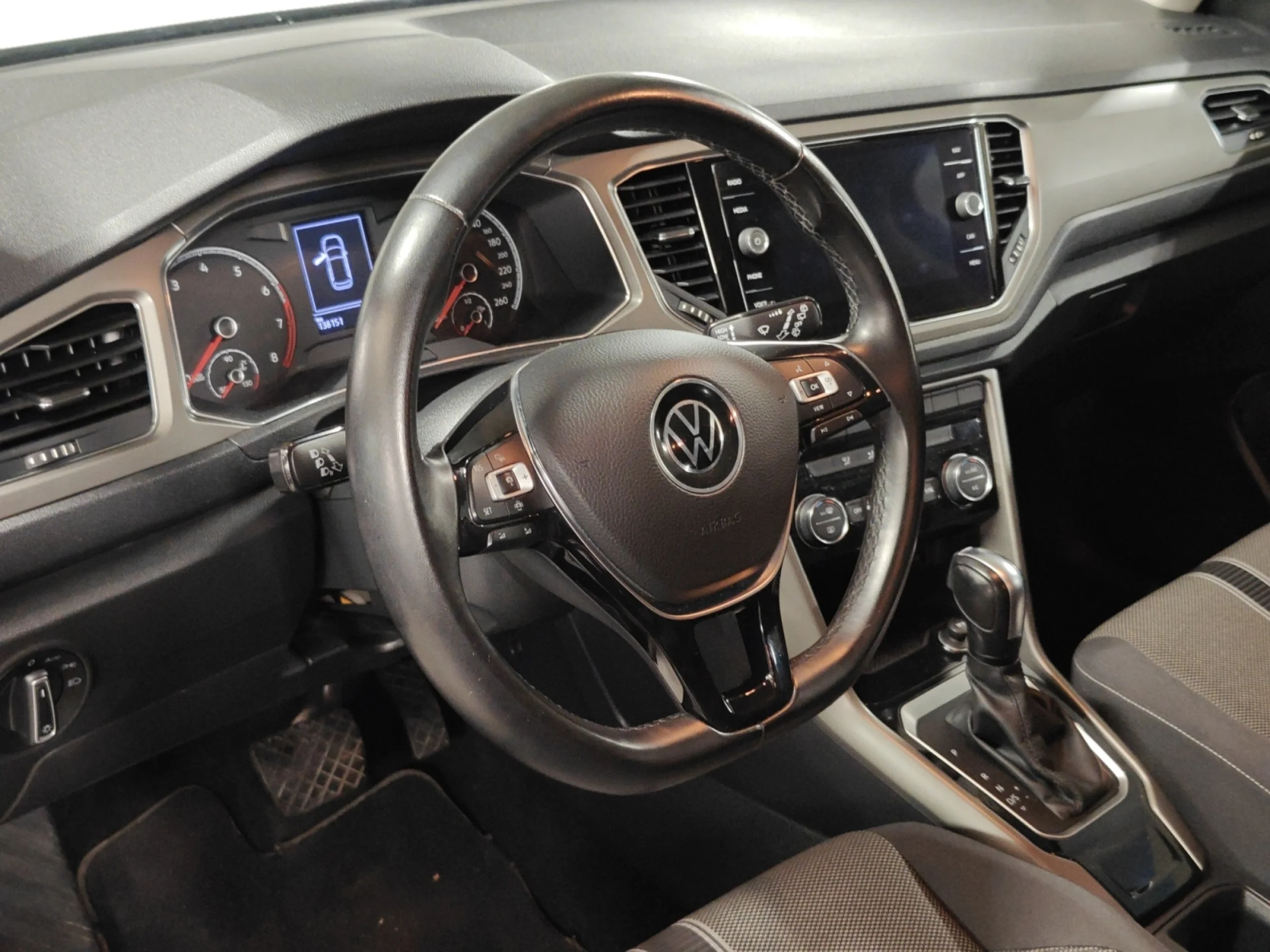 VOLKSWAGEN T ROC ADVANCE R LINE 1.5 TSI 110KW (150CV) DSG - Foto 9