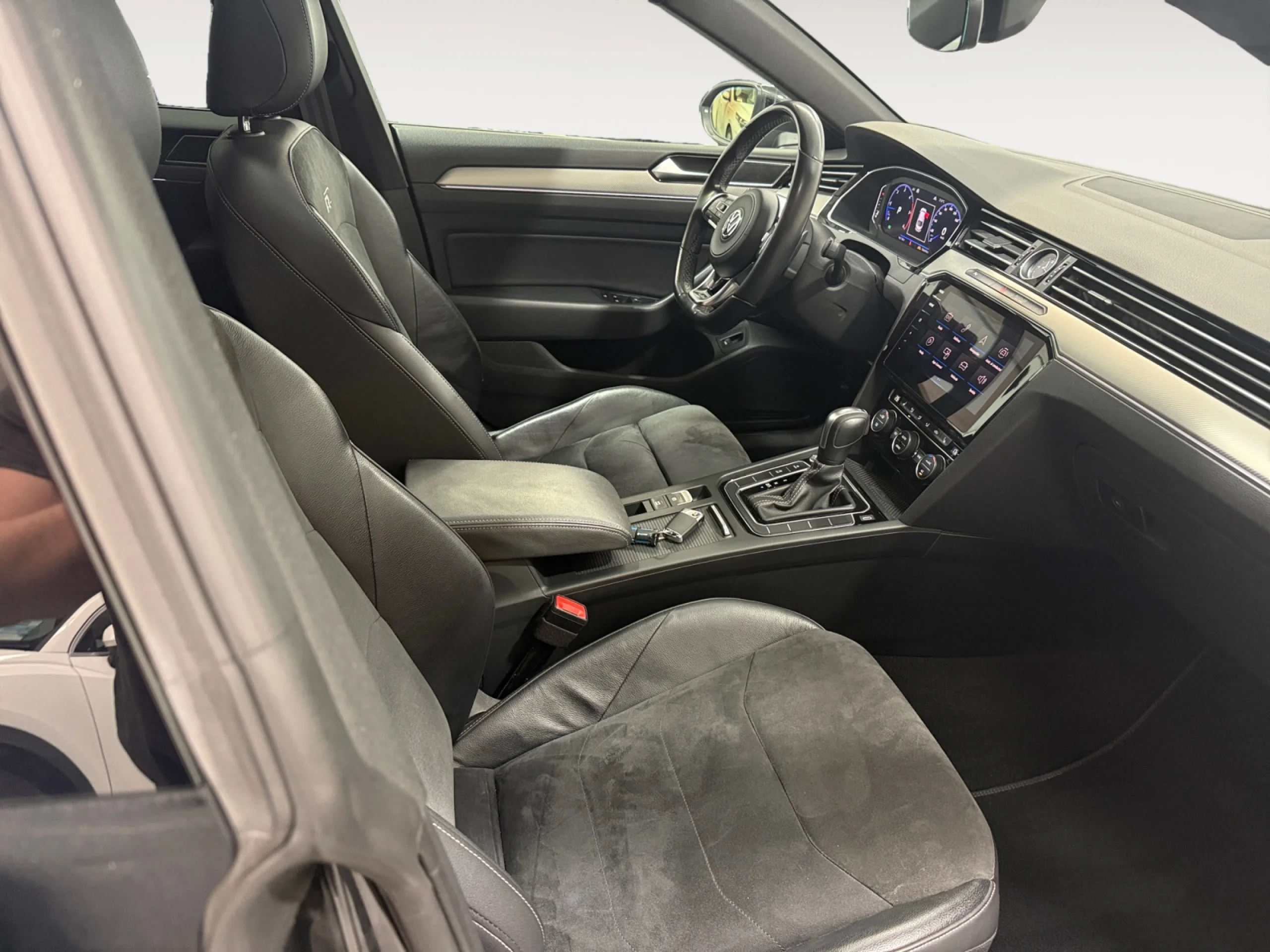 VOLKSWAGEN ARTEON R LINE 2.0 TDI 110KW (150CV) DSG - Foto 5