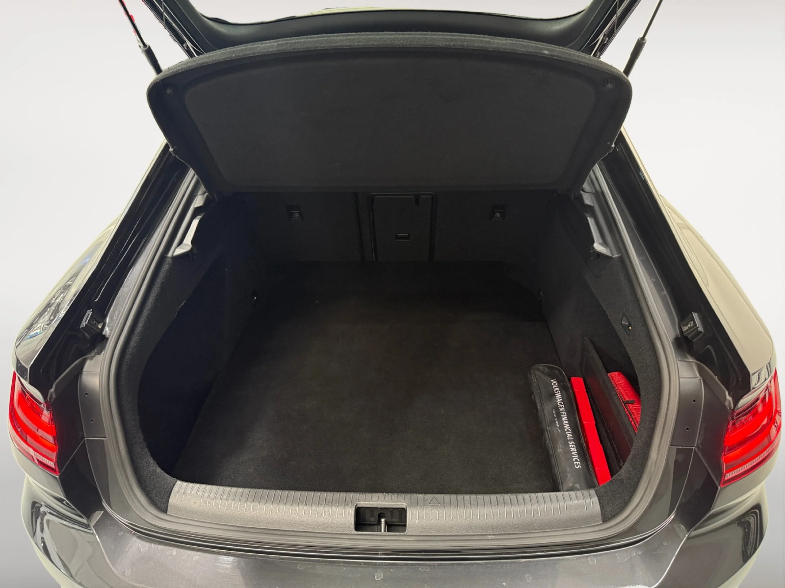 VOLKSWAGEN ARTEON R LINE 2.0 TDI 110KW (150CV) DSG - Foto 7