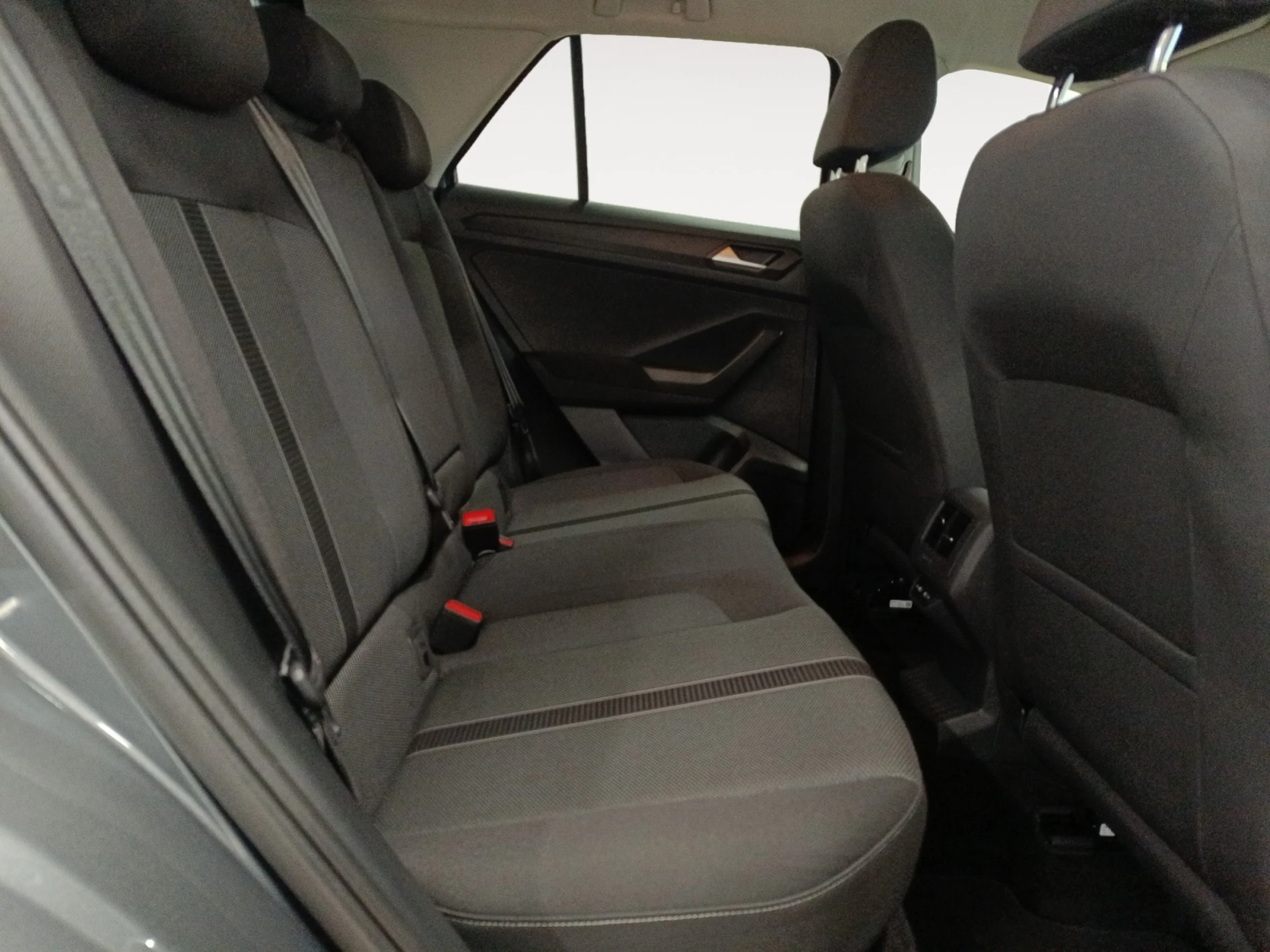 VOLKSWAGEN T ROC LIFE 1.5 TSI 110KW (150CV) DSG - Foto 6