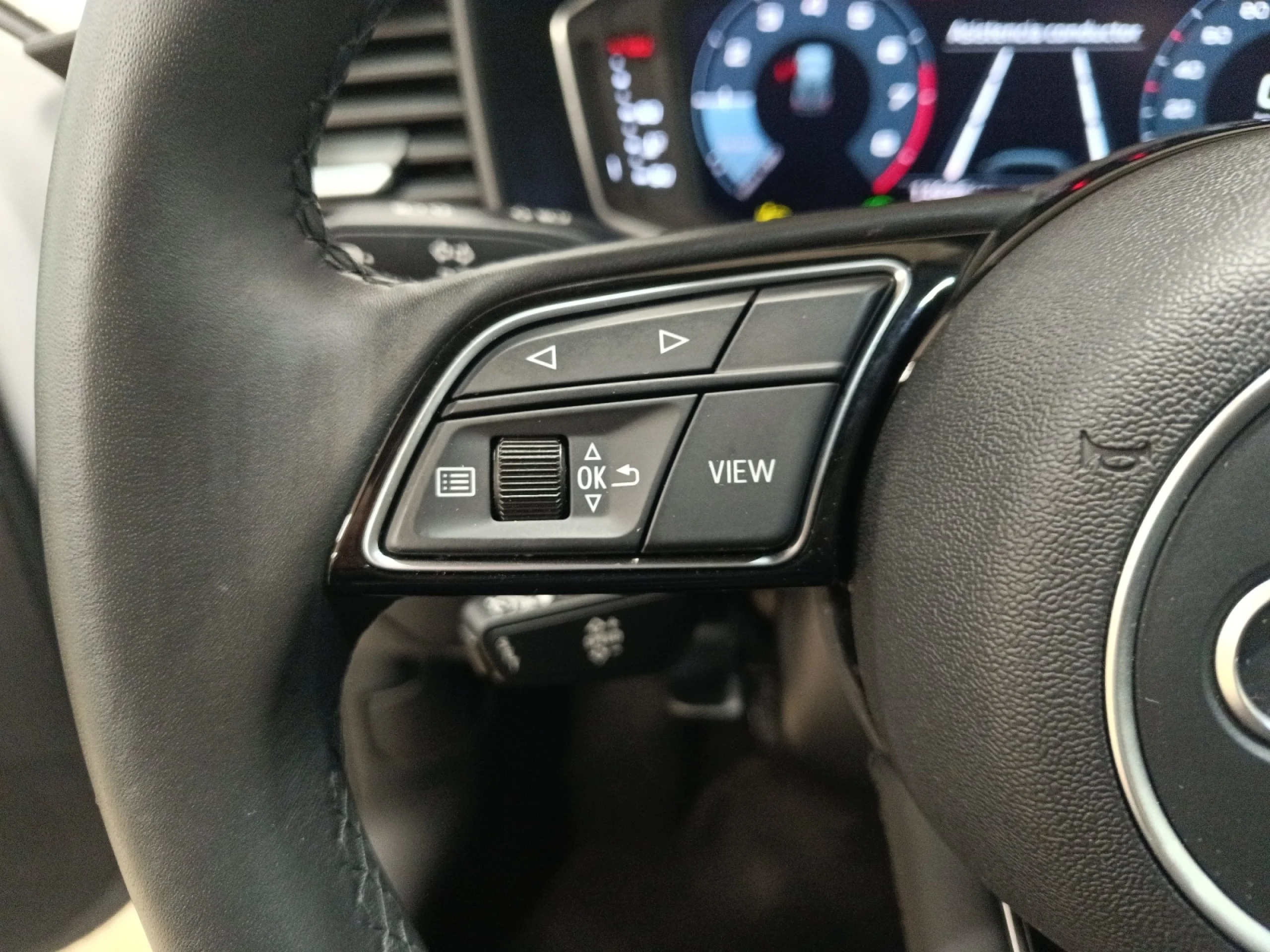 AUDI A1 SPORTBACK ADRENALIN 30 TFSI 85KW (116CV) - Foto 11