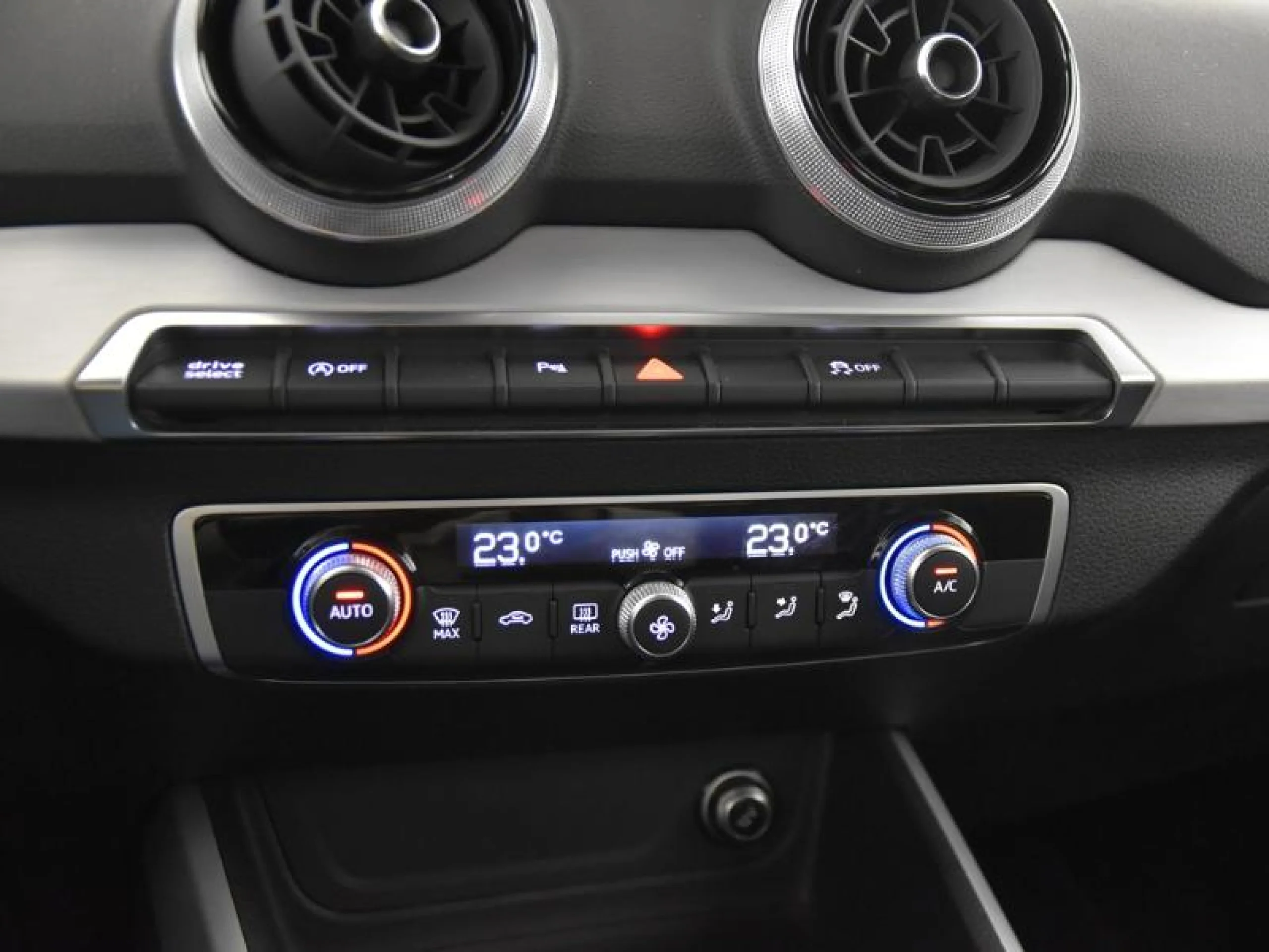 AUDI Q2 ADRENALIN BLACK ED 35 TDI 110KW S TRONIC - Foto 15