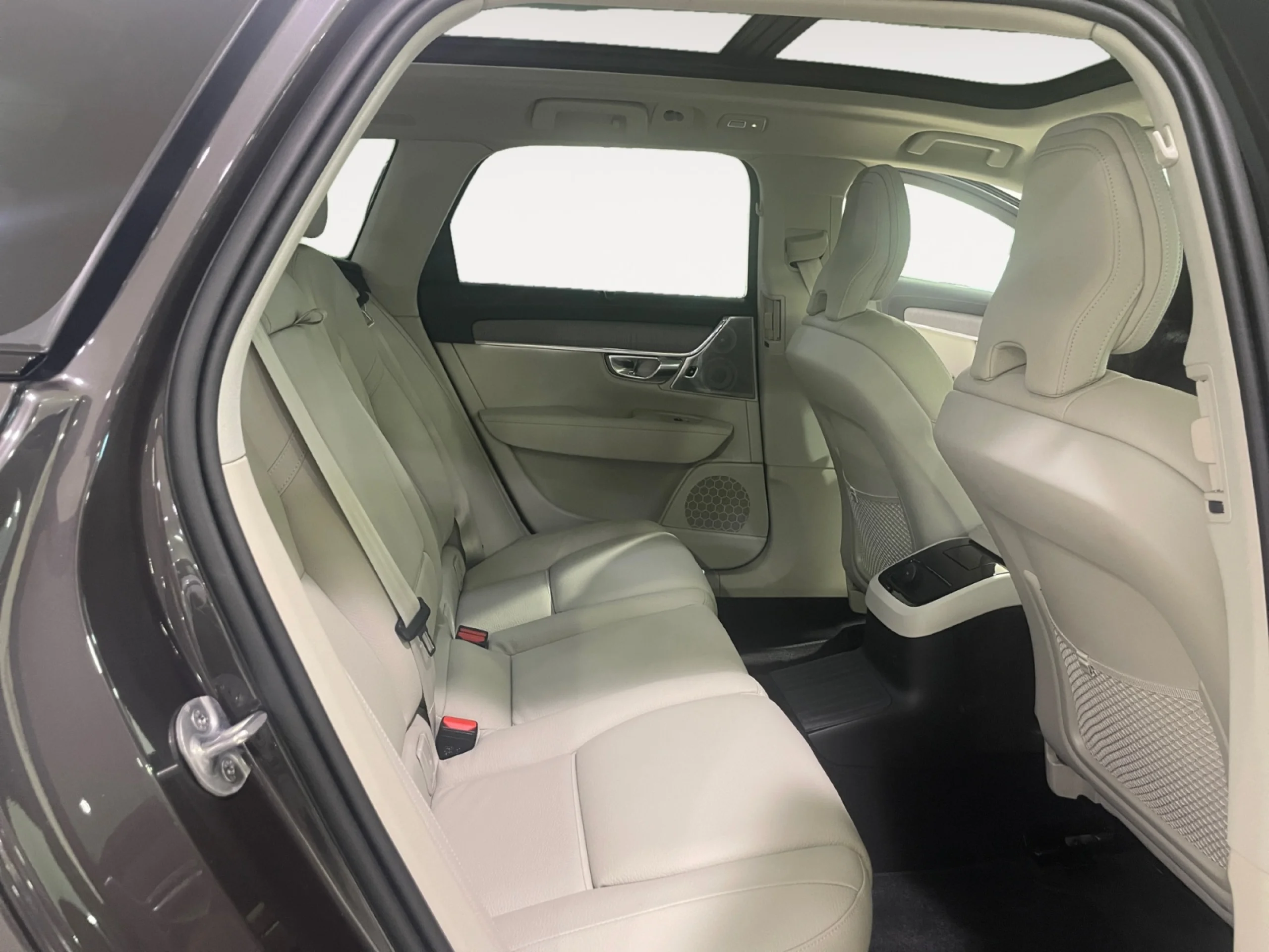 VOLVO V90 2.0 T6 PHEV RECHARGE ULTRA DARK AT EAWD - Foto 6