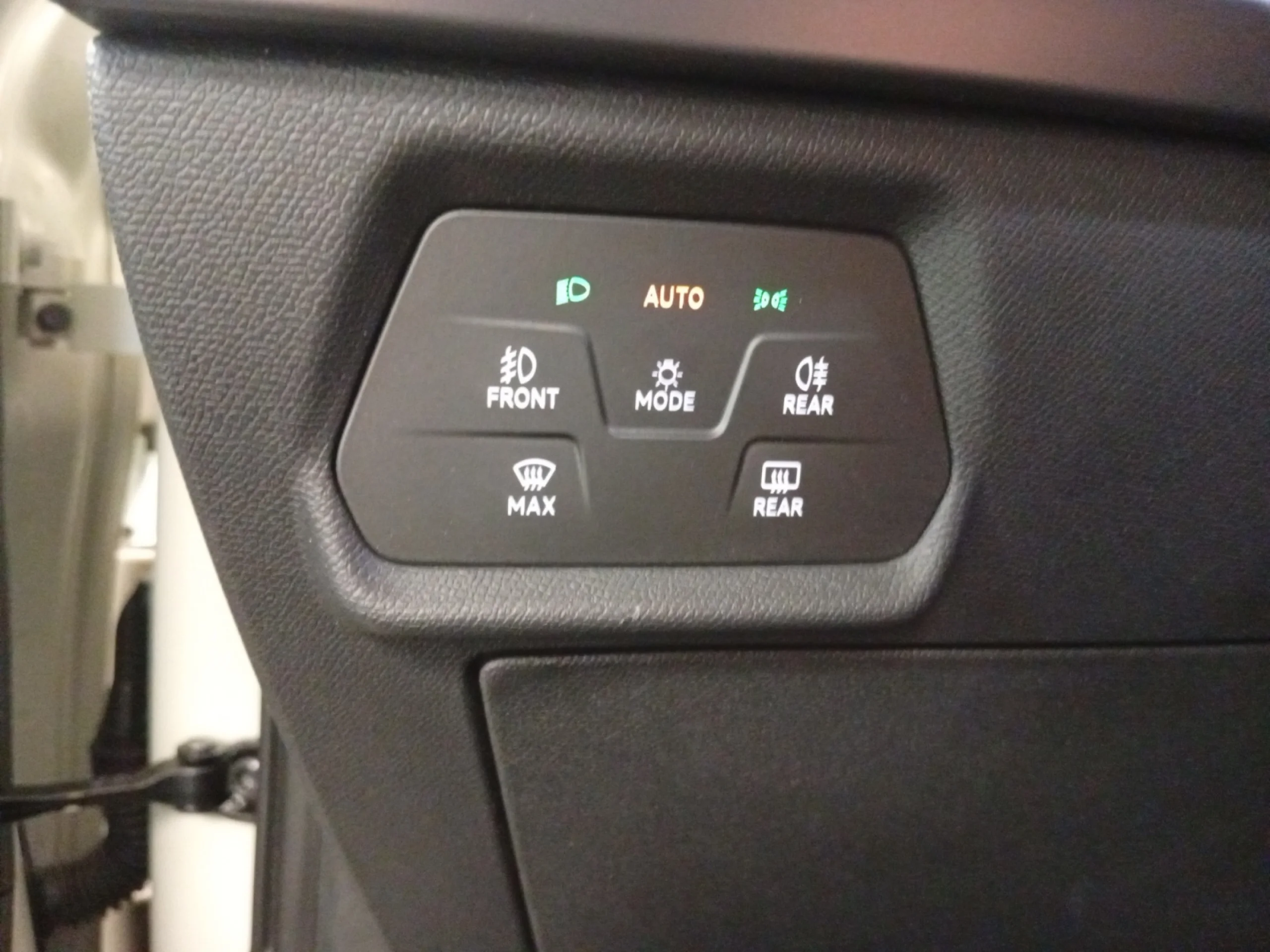 CUPRA LEON 1.5 ETSI 110KW (150CV) DSG - Foto 7
