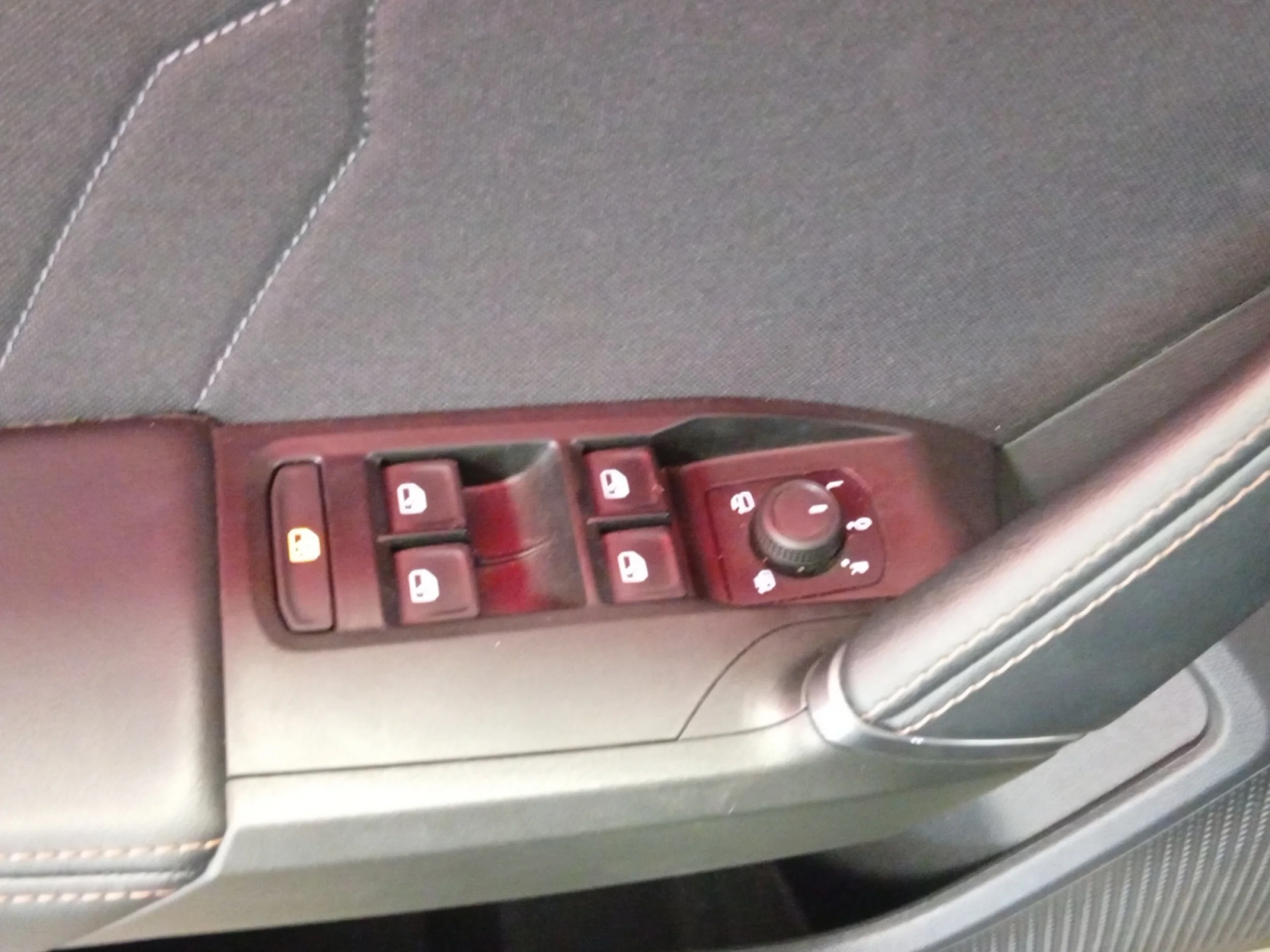 CUPRA LEON 1.5 ETSI 110KW (150CV) DSG - Foto 14