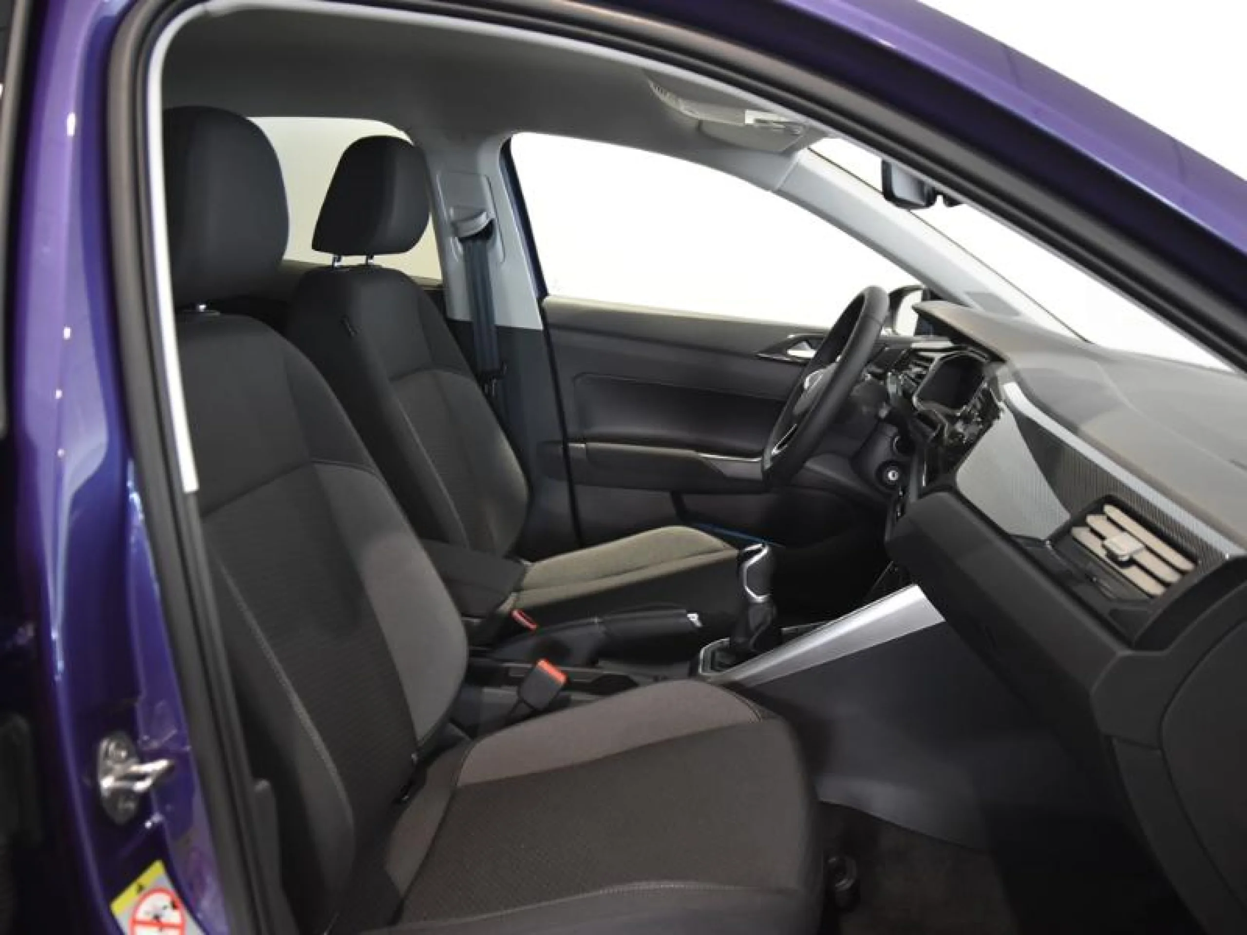 VOLKSWAGEN POLO POLO MÁS  1.0 TSI 70 KW (95 CV)  5 VEL. - Foto 5
