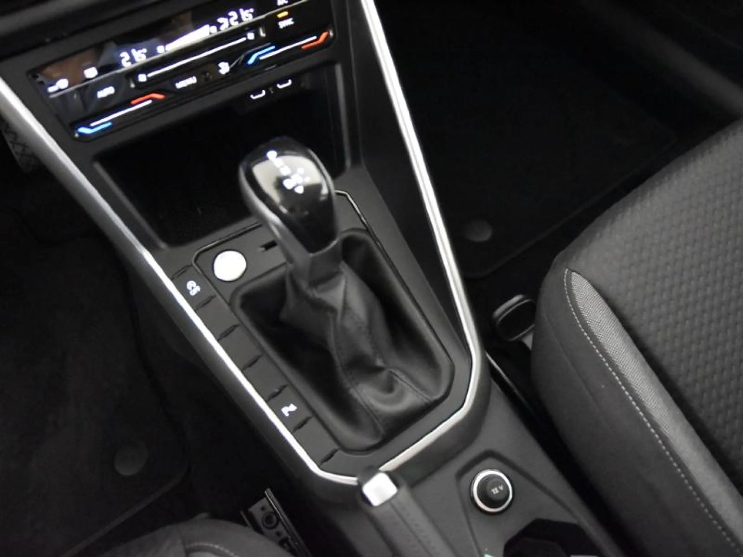 VOLKSWAGEN TAIGO TAIGO 1.0 TSI 85KW (115CV) DSG - Foto 10