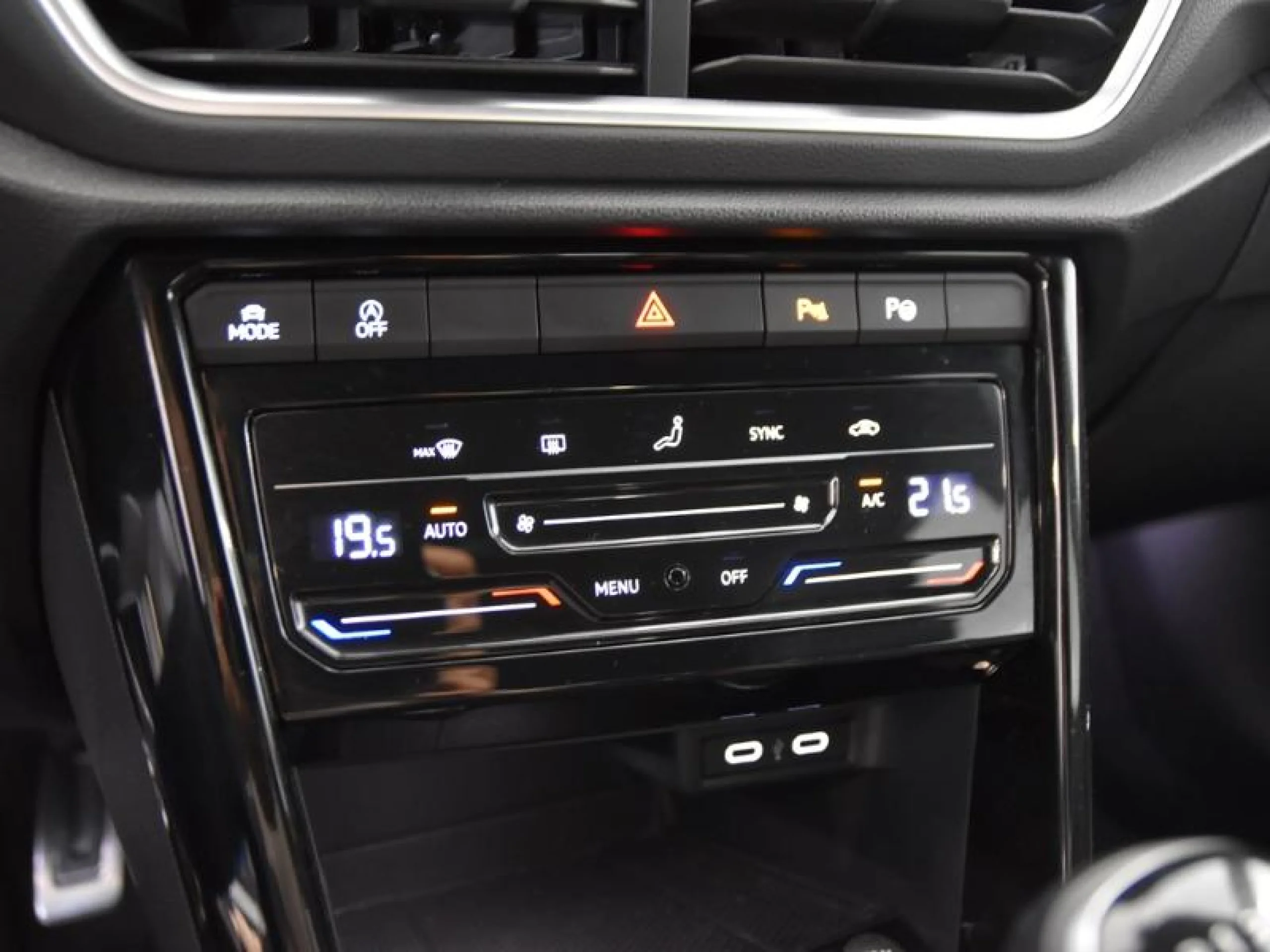 VOLKSWAGEN T ROC R LINE 1.5 TSI 110KW (150CV) - Foto 11