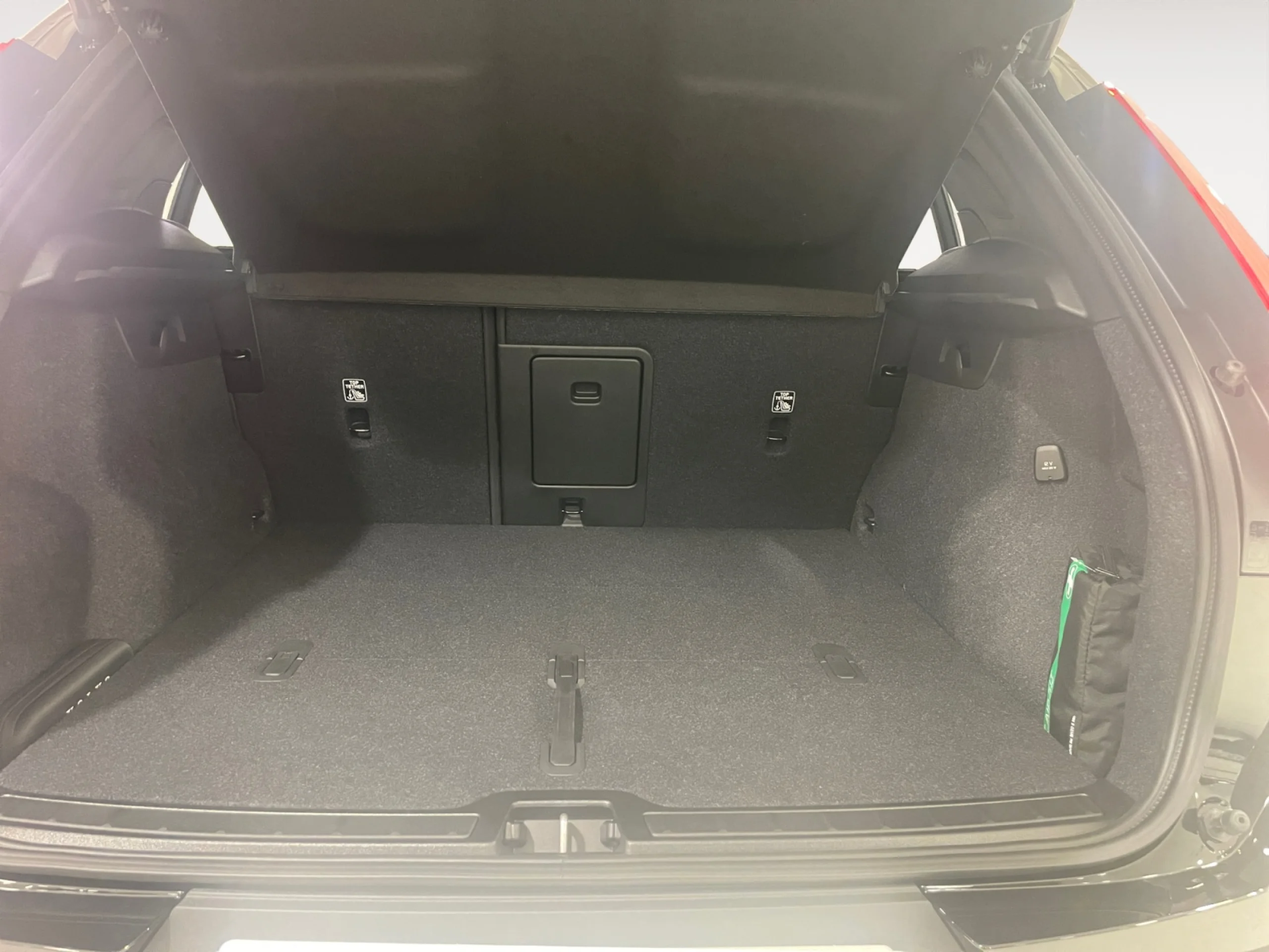 VOLVO XC40 2.0 B3 G BLACK EDITION ULTRA AUTO - Foto 8