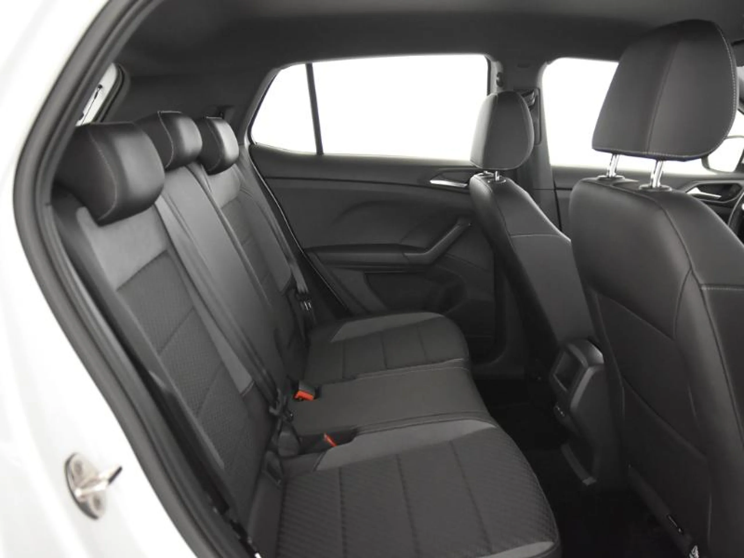 VOLKSWAGEN T CROSS SPORT 1.0 TSI 81KW (110CV) - Foto 6