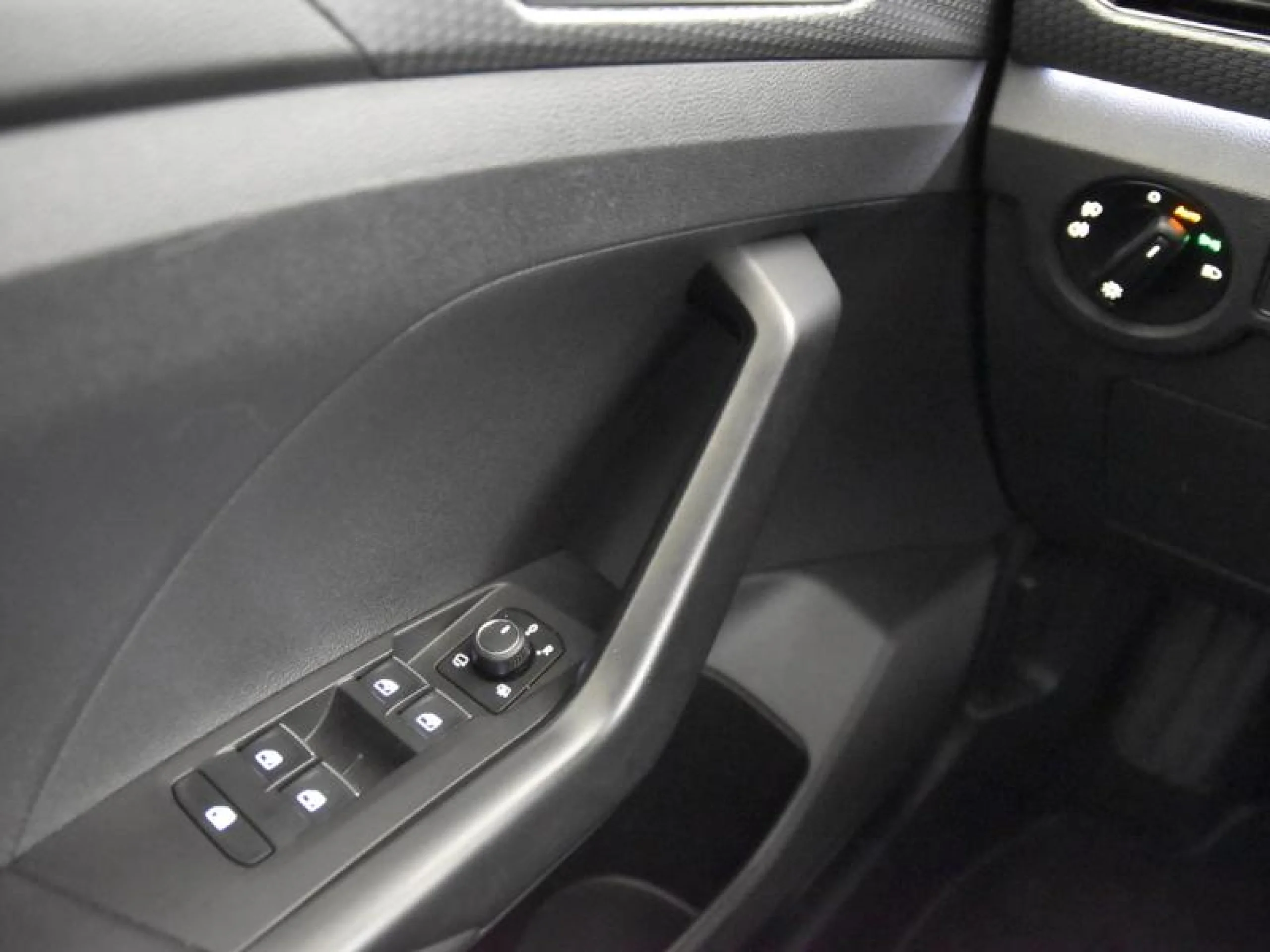 VOLKSWAGEN T CROSS SPORT 1.0 TSI 81KW (110CV) - Foto 15