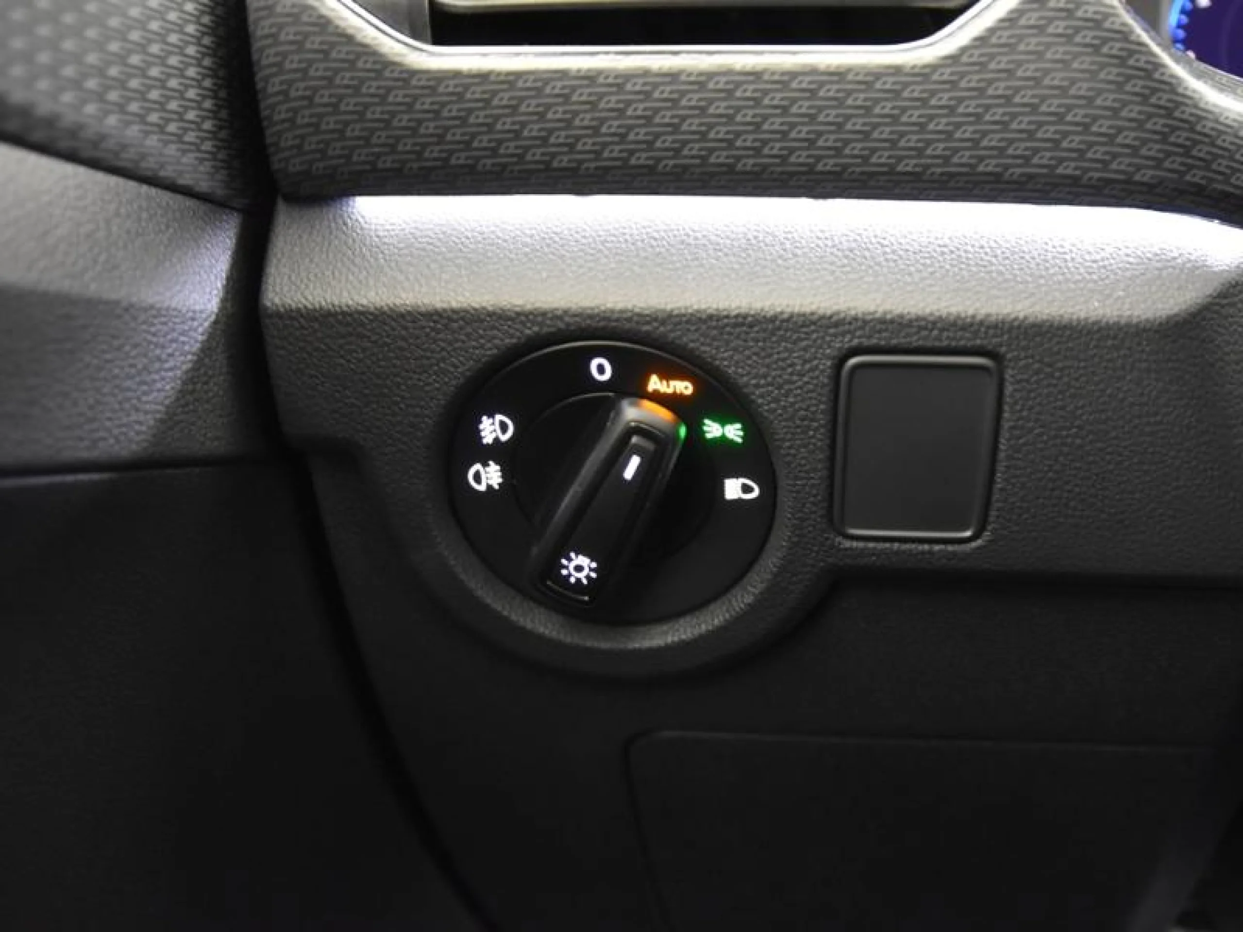 VOLKSWAGEN T CROSS SPORT 1.0 TSI 81KW (110CV) - Foto 16