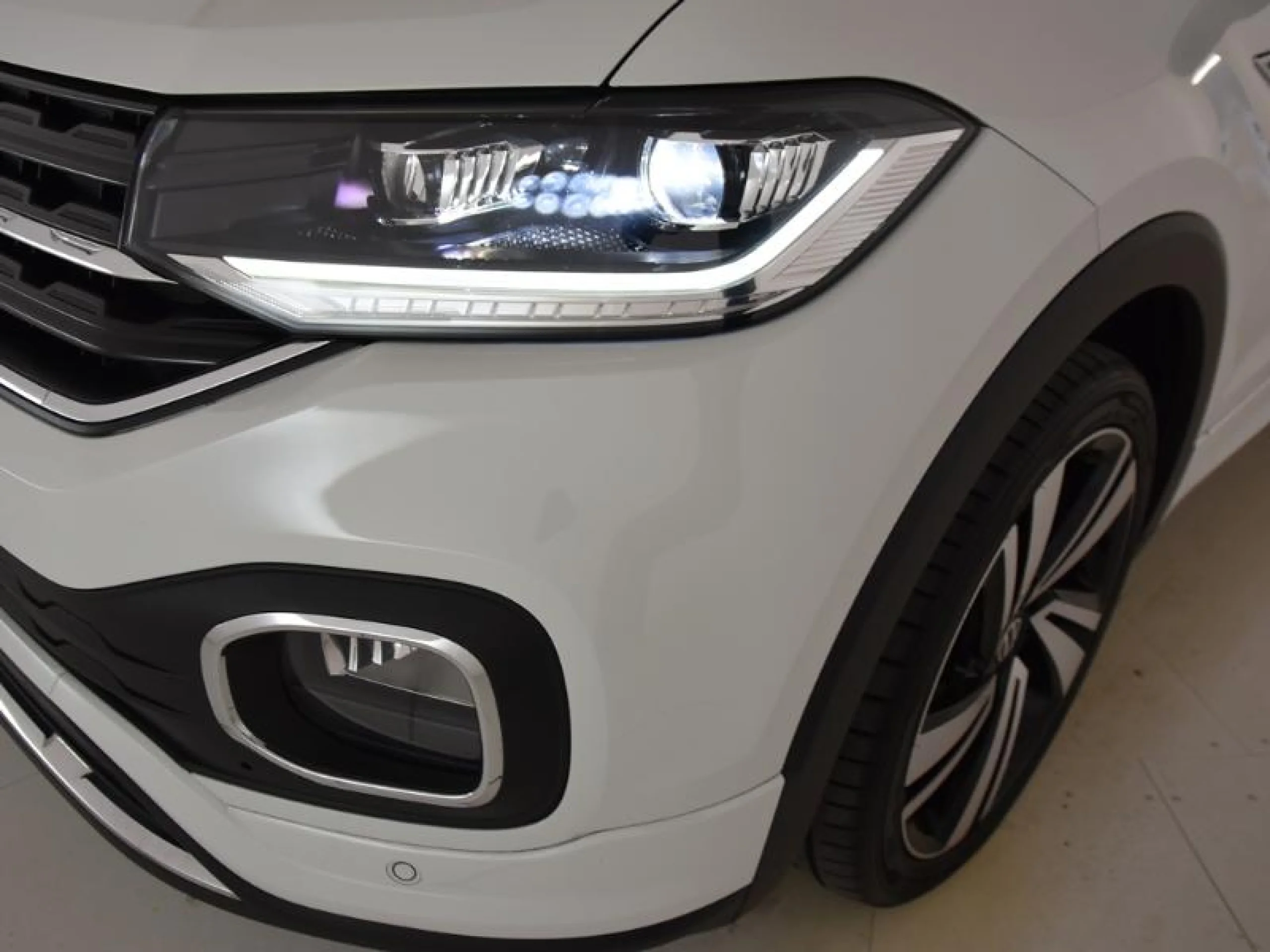 VOLKSWAGEN T CROSS SPORT 1.0 TSI 81KW (110CV) - Foto 17