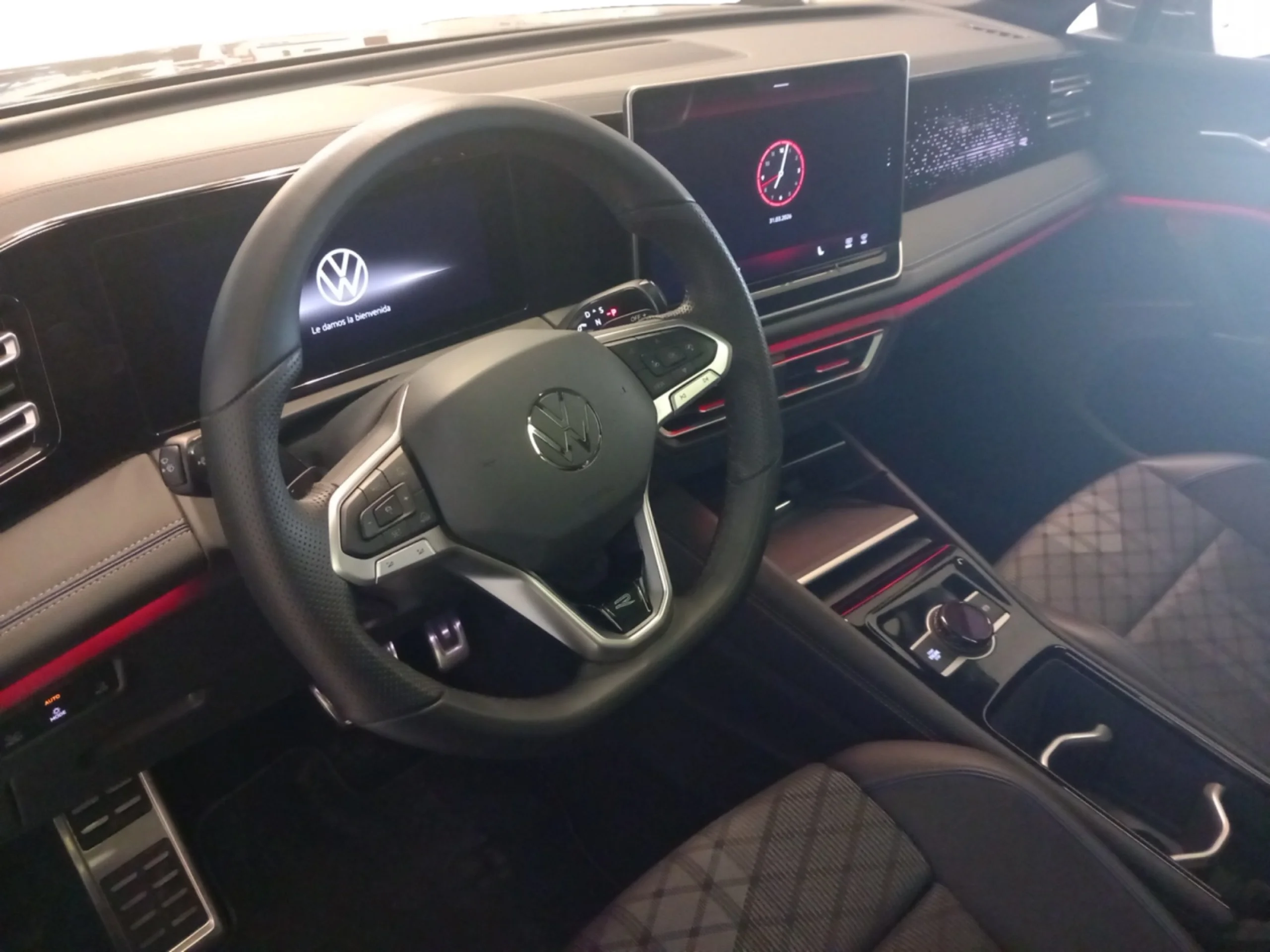 VOLKSWAGEN TIGUAN R LINE 2.0 TDI 110KW (150CV) DSG - Foto 9