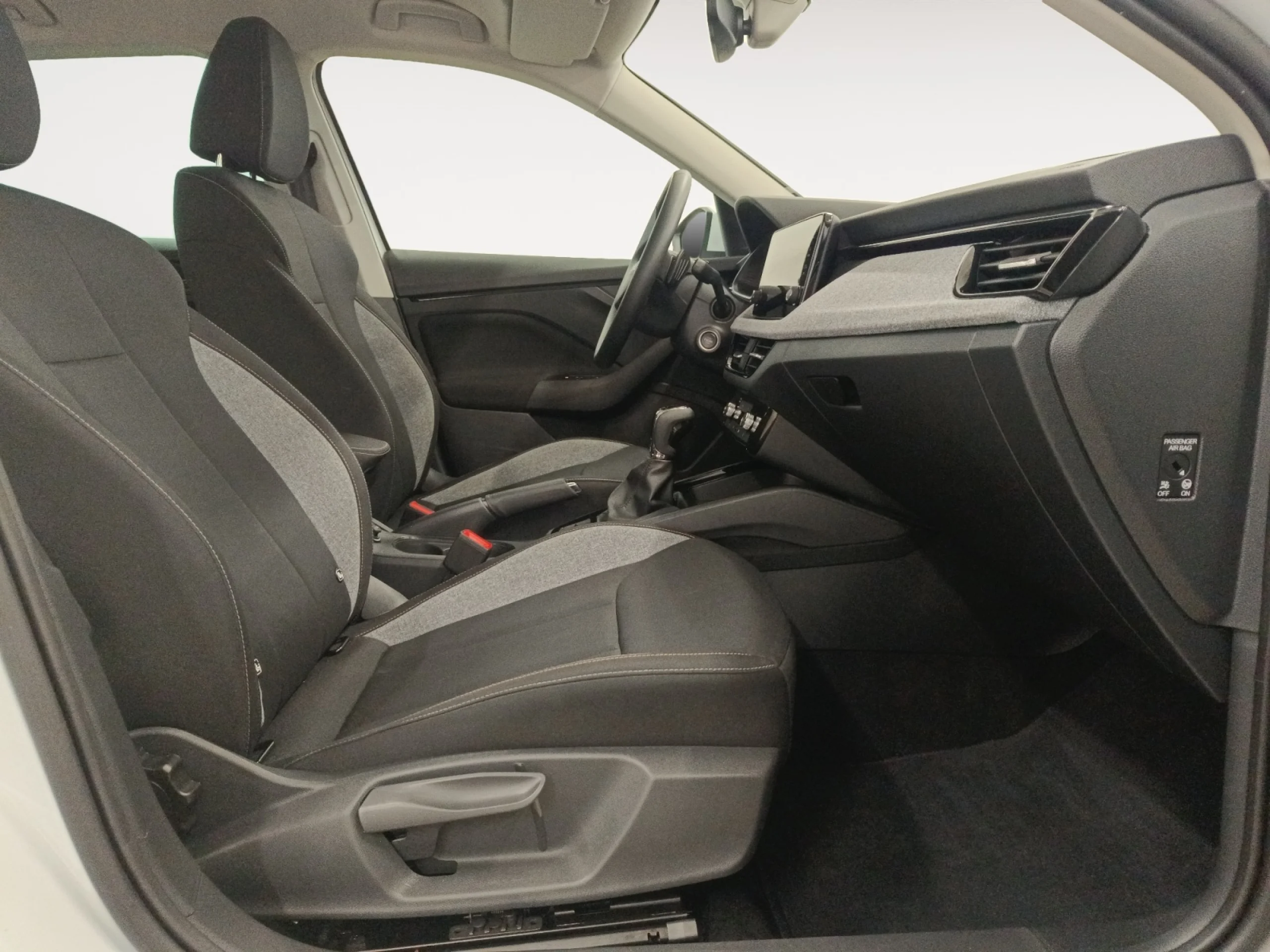 SKODA KAMIQ 1.0 TSI 85KW (115CV) DSG SELECTION - Foto 5