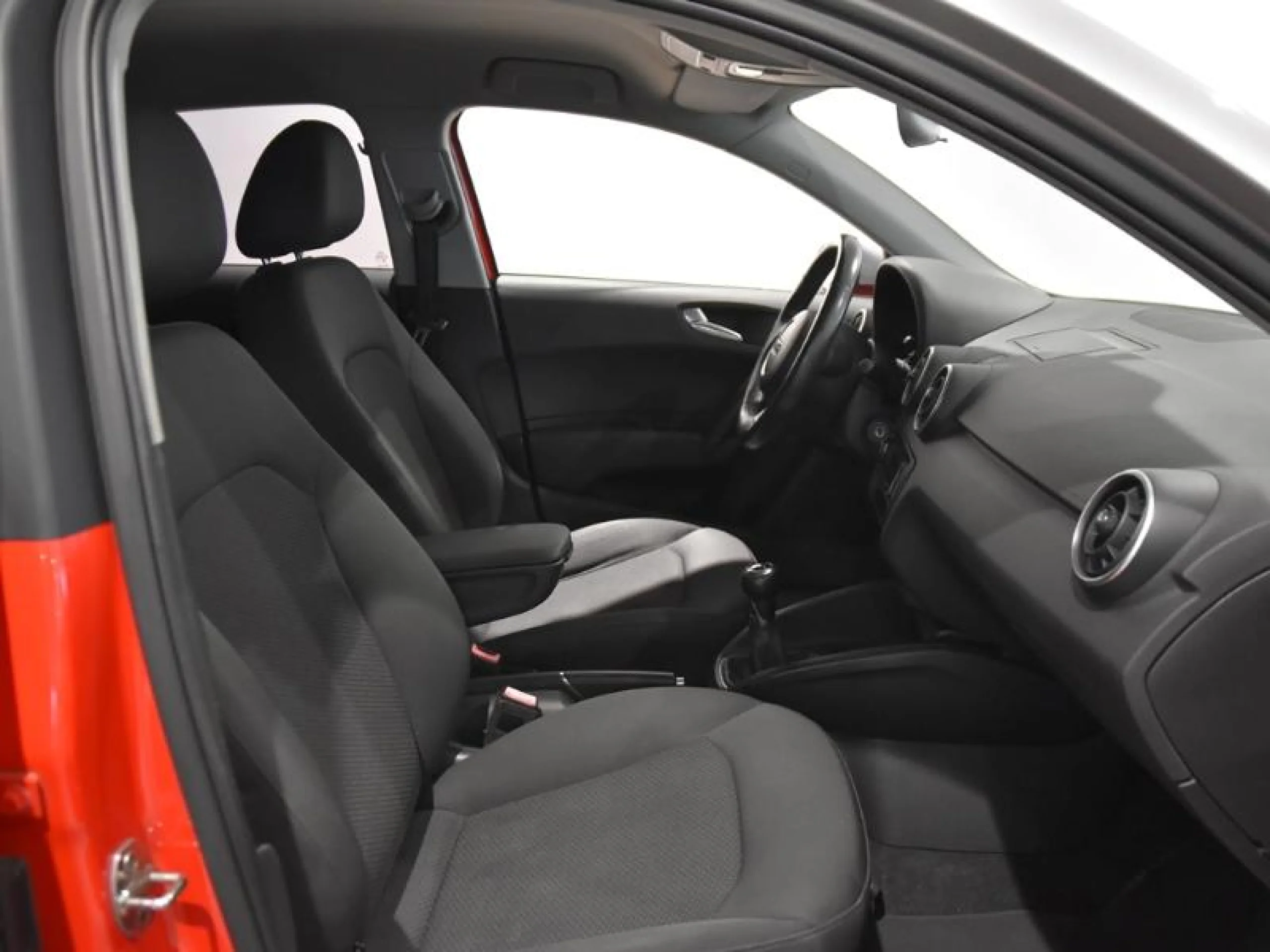 AUDI A1 SPORTBACK 1.6 TDI 90CV ATTRACTION - Foto 5