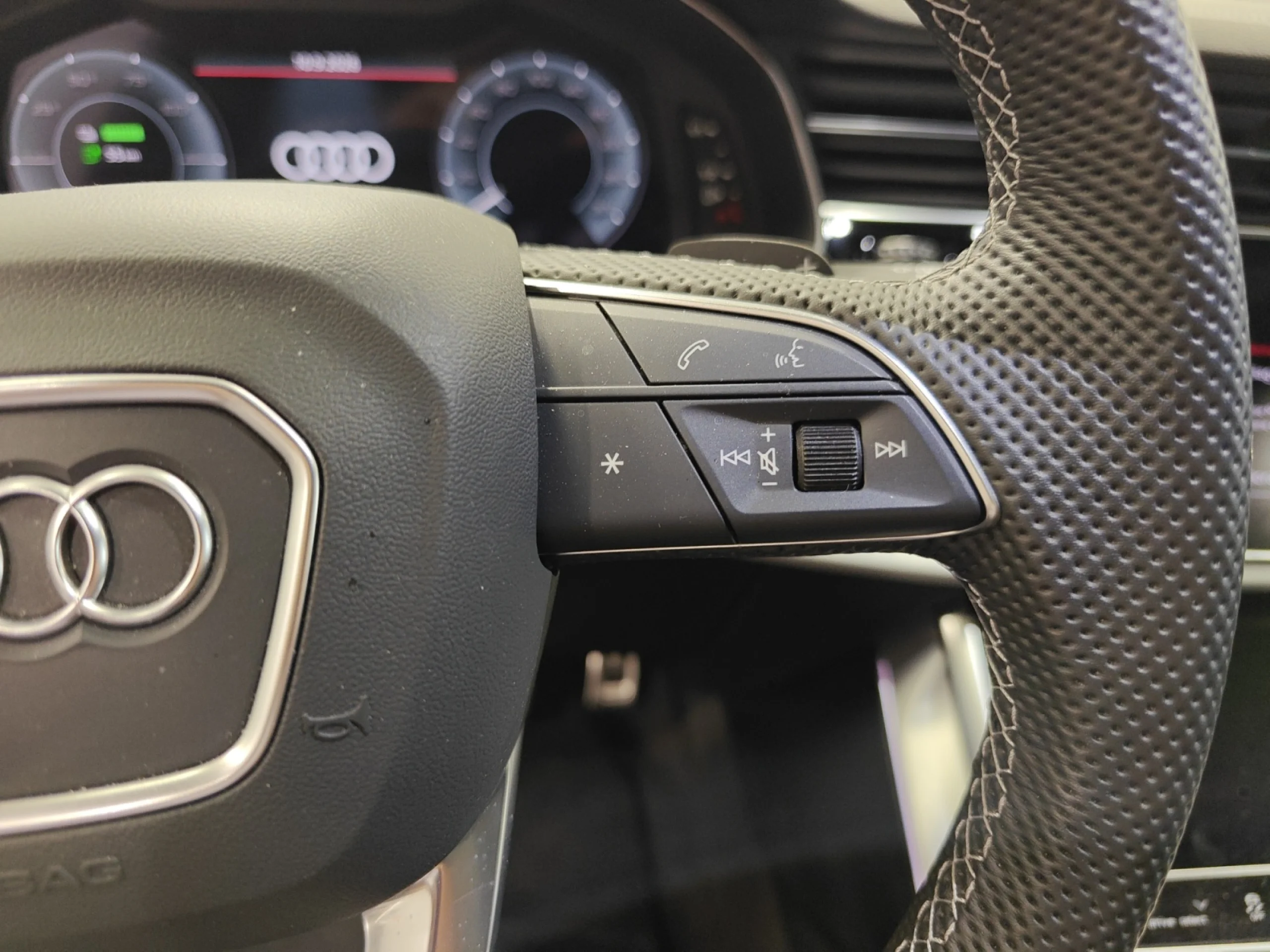 AUDI Q8 BLACK LINE TFSIE QUATTRO 290KW TIPTRONIC - Foto 10