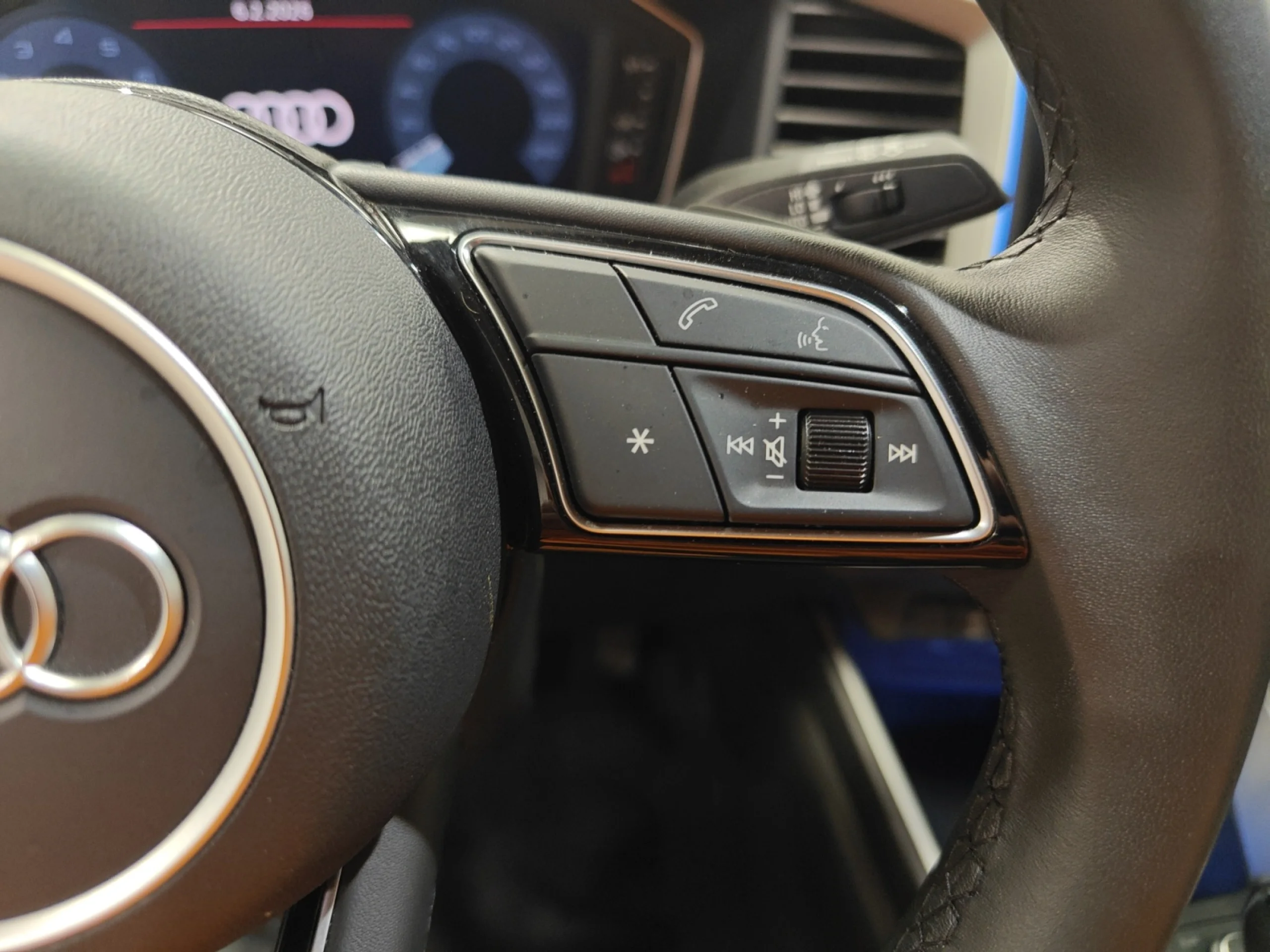 AUDI A1 SPORTBACK ADRENAL BLACK 30TFSI 85KW S TR - Foto 10