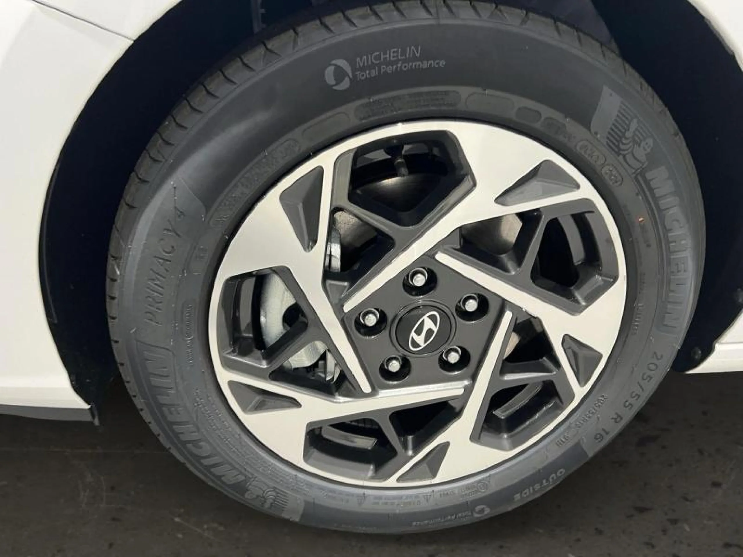 HYUNDAI I30 1.0 TGDI 48V KLASS FASTBACK - Foto 7