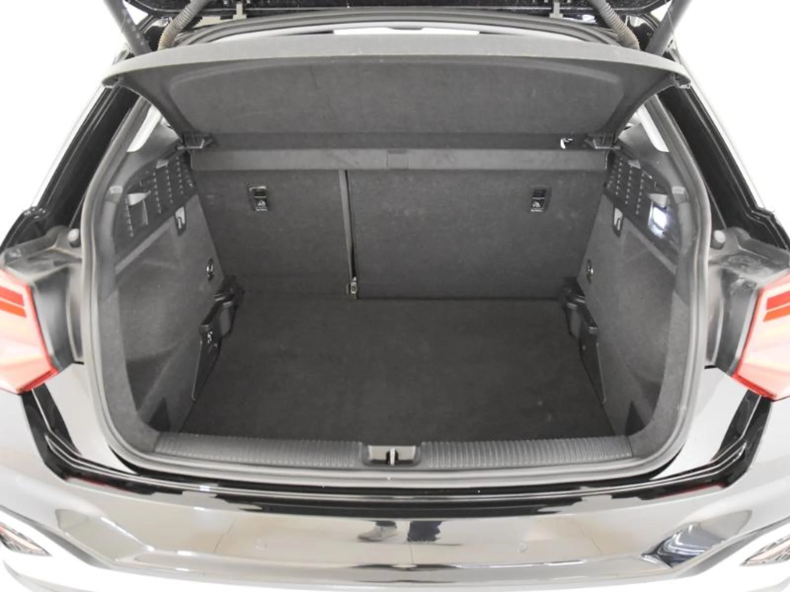 AUDI Q2 ADRENALIN BLACK EDI 30 TFSI 85KW (116CV) - Foto 7