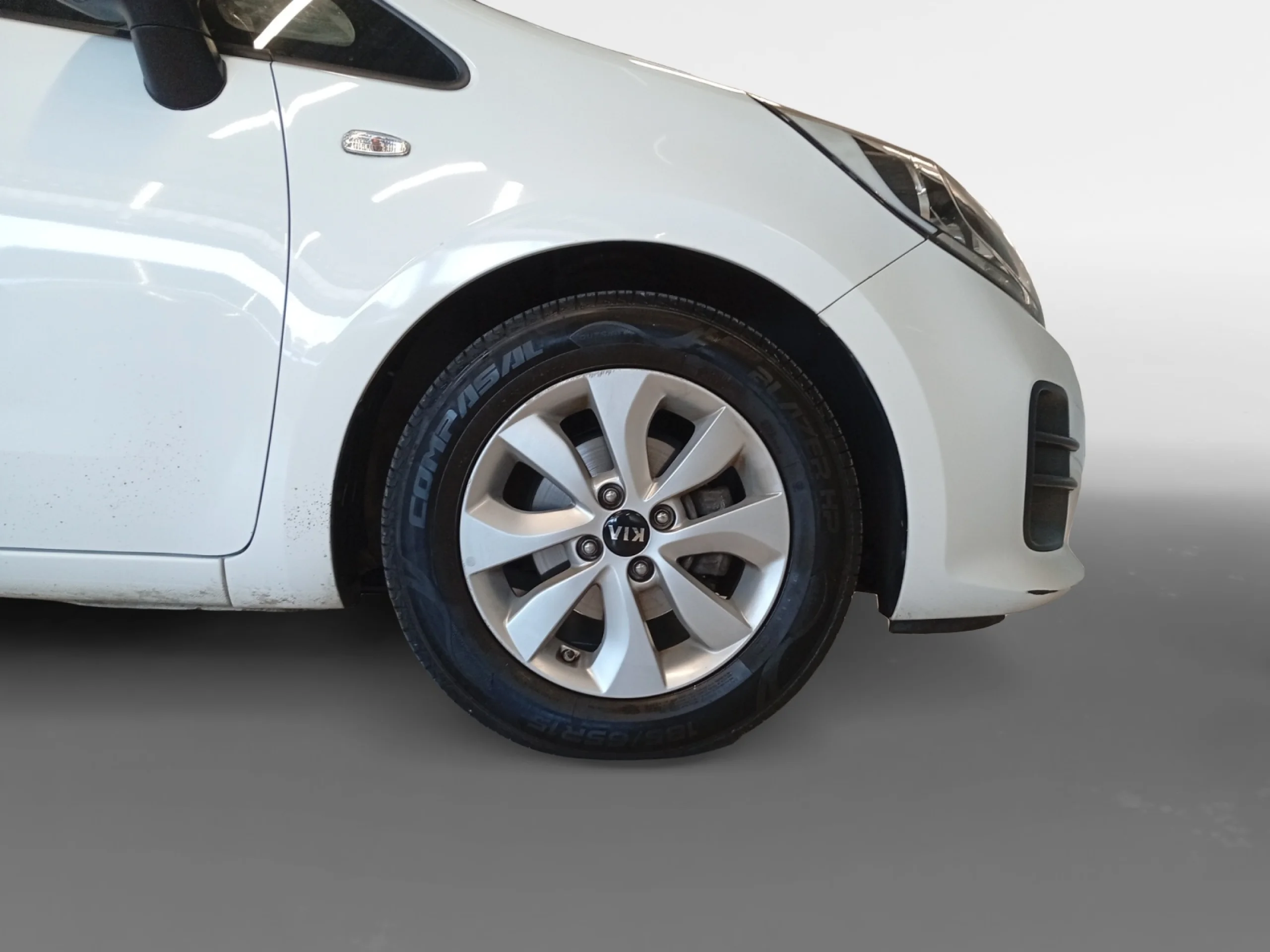 KIA Rio 1.2 CVVT 62KW (84CV) CONCEPT - Foto 8